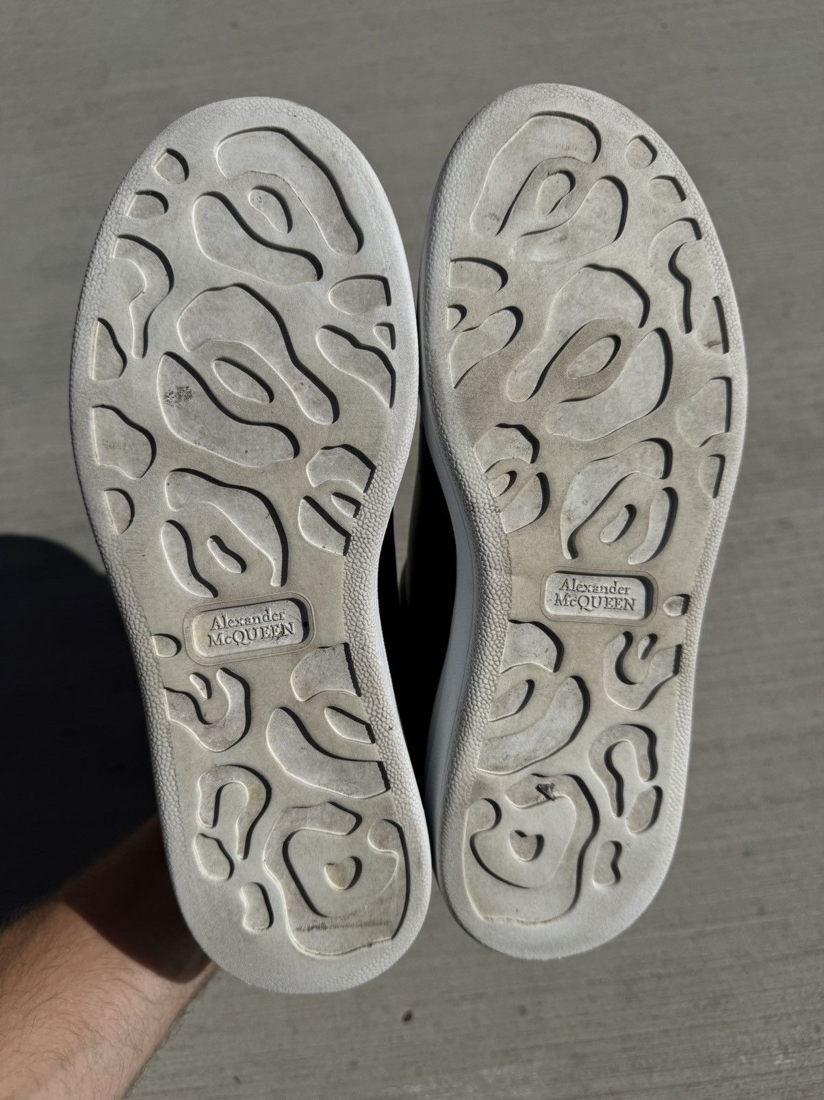 Alexander McQueen ALEXANDER MCQUEEN OVERSIZED SNEAKERS BLACK SIZE 6 M / 7.5 W Size US 6 / EU 39 - 5 Thumbnail