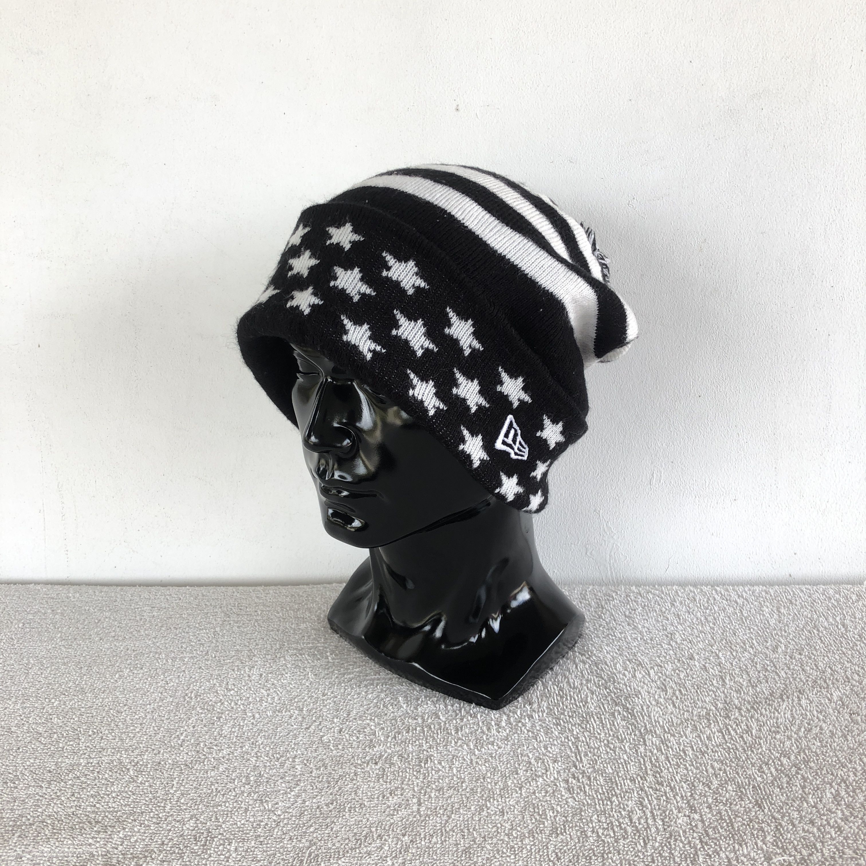 New Era Vintage Y2K New Era Beanie Star Pom Pom Snow Caps Hats Size ONE SIZE - 1 Thumbnail