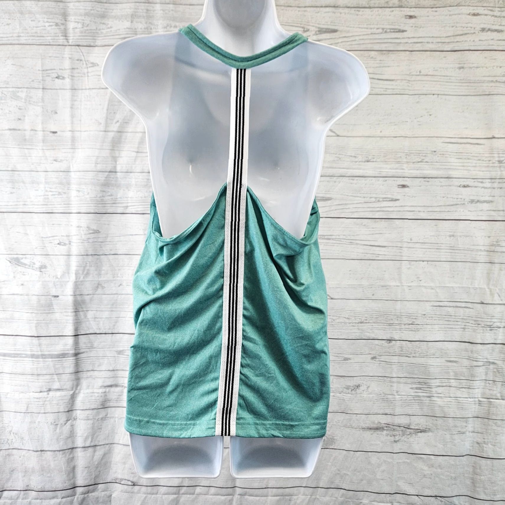 Adidas Adidas Tank Top Womens Medium Green White Scoop Neck Sleeveless Pullover Activewear Regular Size M Shirt Women Mens Girls Size M / US 6-8 / IT 42-44 - 4 Thumbnail