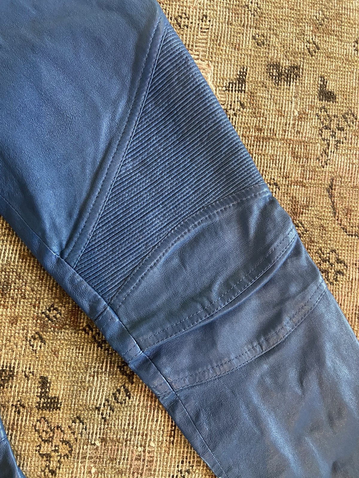 Balmain Balmain blue leather pants with gold hardware Size 25" / US 0 / IT 36 - 4 Thumbnail