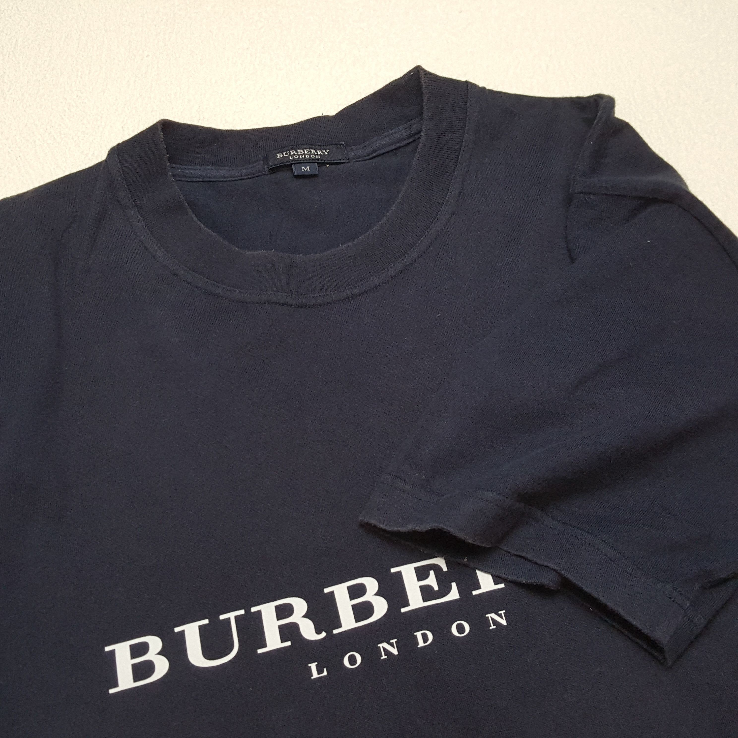 Burberry × Vintage BURBERRY LONDON Luxury Brand Daily Style Custom Tshirt Size US L / EU 52-54 / 3 - 5 Thumbnail