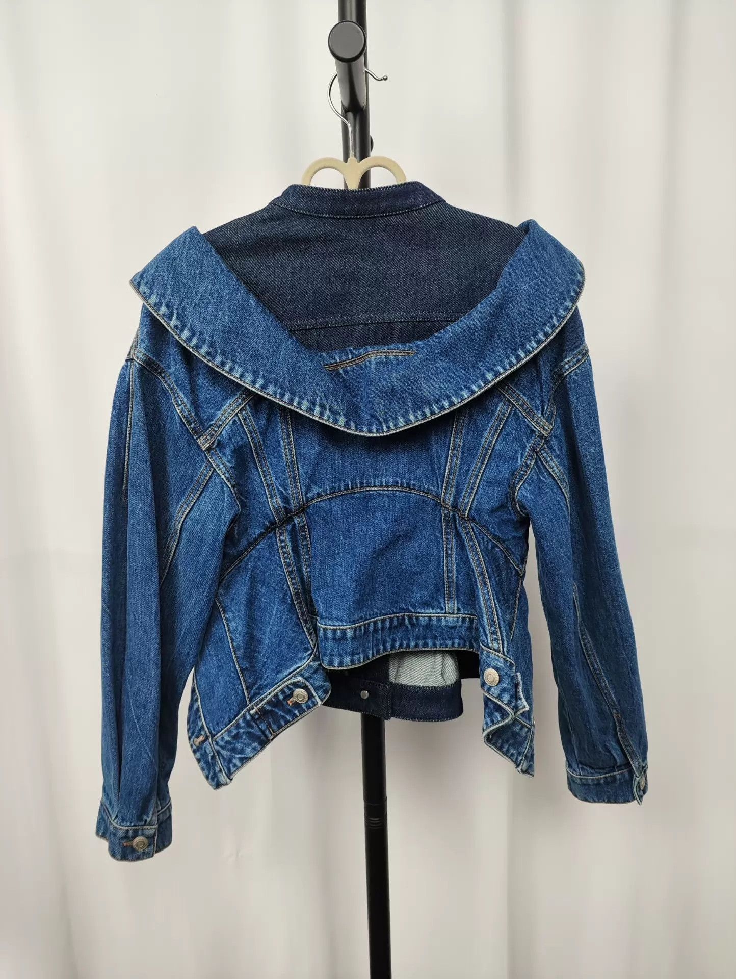 Alexander McQueen Alexander McQueen denim jacket blue 40 250516ZJQ2L02 Size S / US 4 / IT 40 - 2 Thumbnail