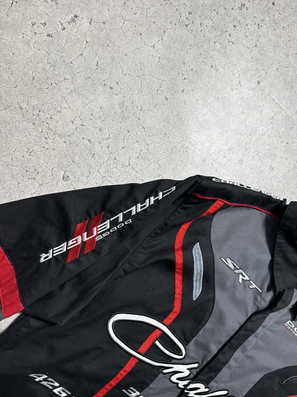 Vintage Dodge Challenger SRT Vintage Racing Shirt Big Logo Size L Size US L / EU 52-54 / 3 - 4 Thumbnail