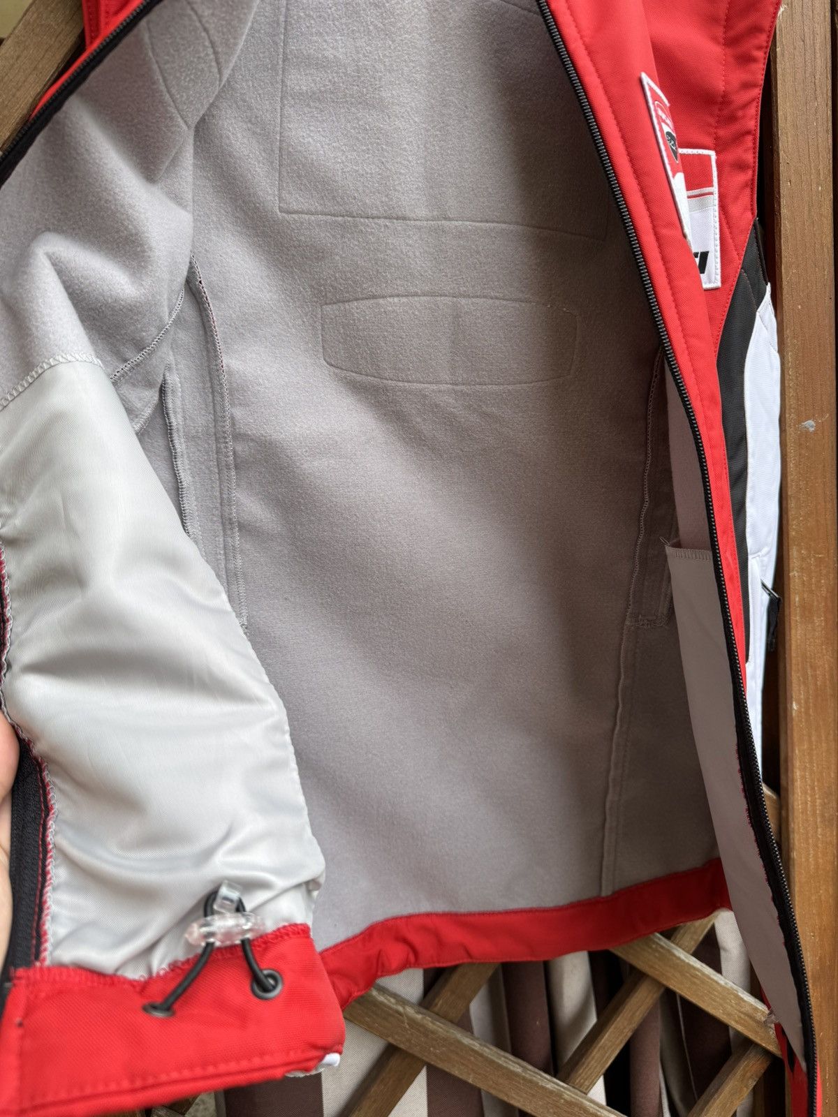 Ducati Ducati team vest Size US XS / EU 42 / 0 - 5 Thumbnail