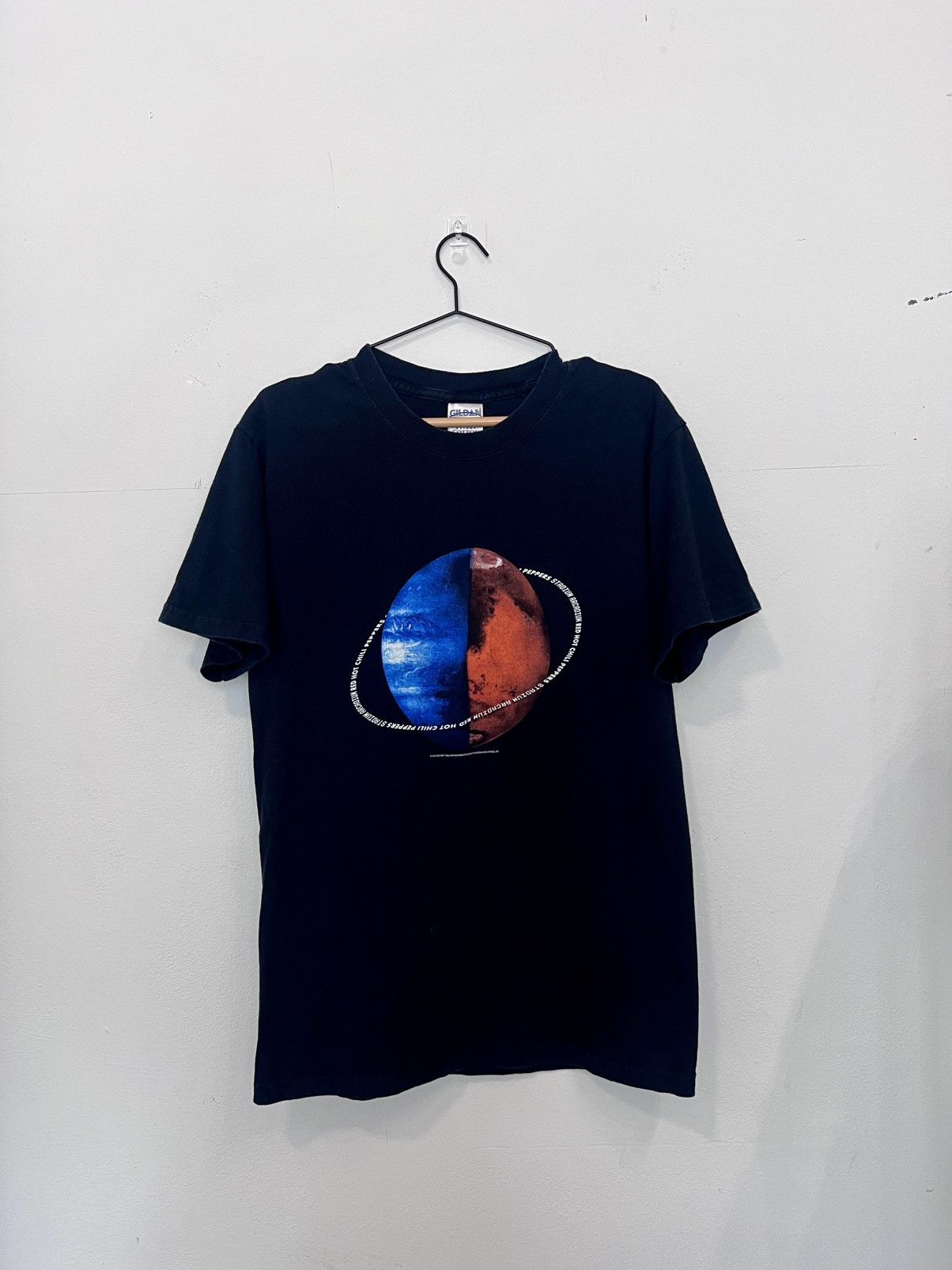 Gildan 2006 Red Hot Chili Peppers “Stadium Arcadium” Planet Tee S Size US S / EU 44-46 / 1 - 6 Thumbnail