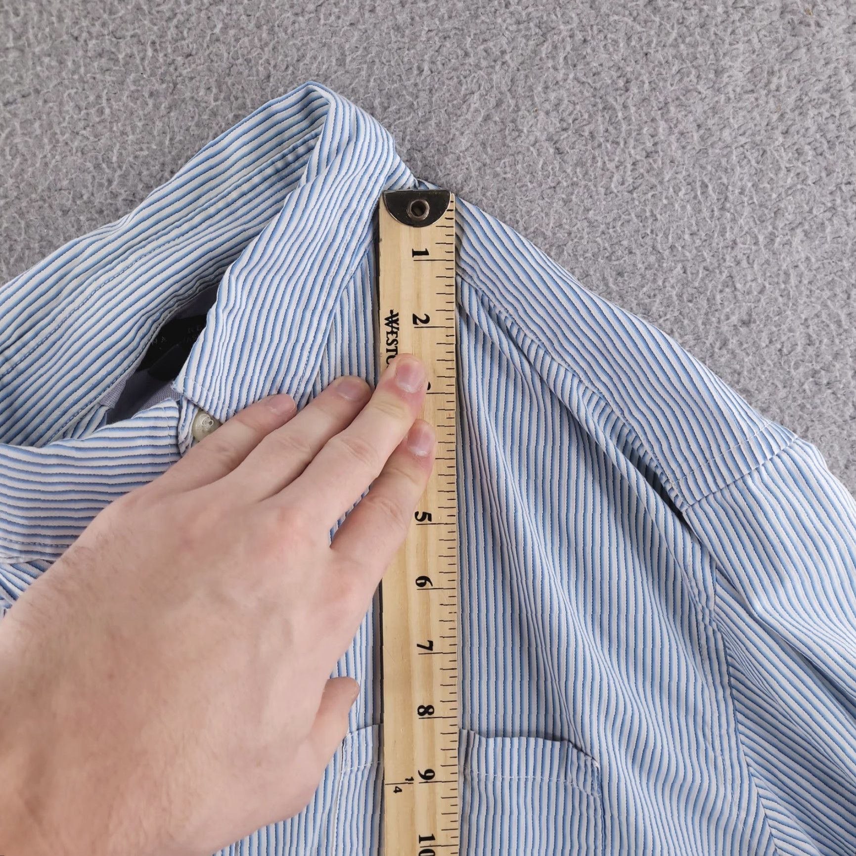 Banana Republic Banana Republic Shirt Mens XL Long Sleeve Button Blue White Striped 17-17.5 Button-Up Collared Mens XL Blue Striped Vintage: No Size US XL / EU 56 / 4 - 7 Thumbnail