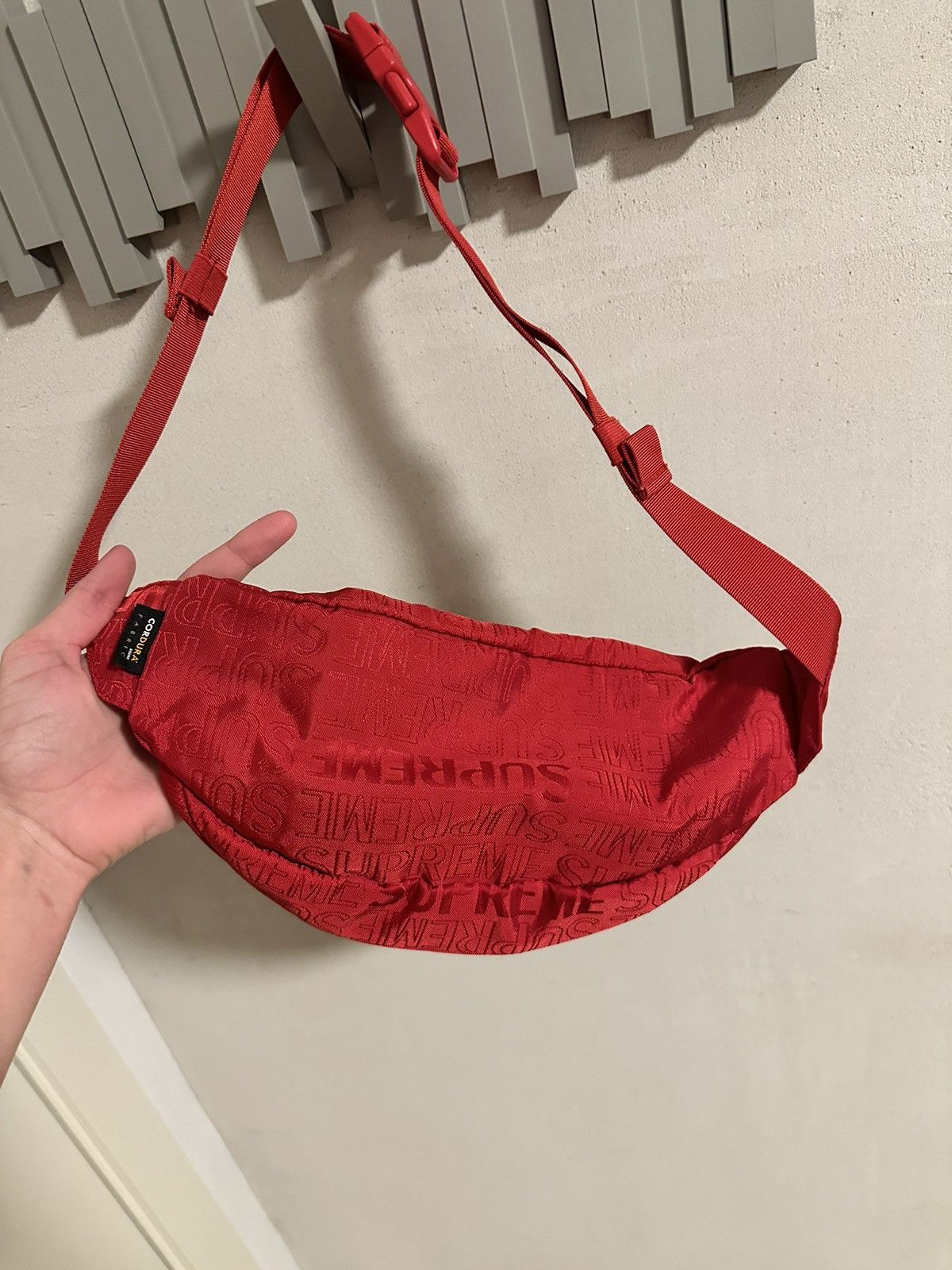 Supreme × Vintage supreme red waist bag ss19🔴🔴 Size ONE SIZE - 3 Thumbnail