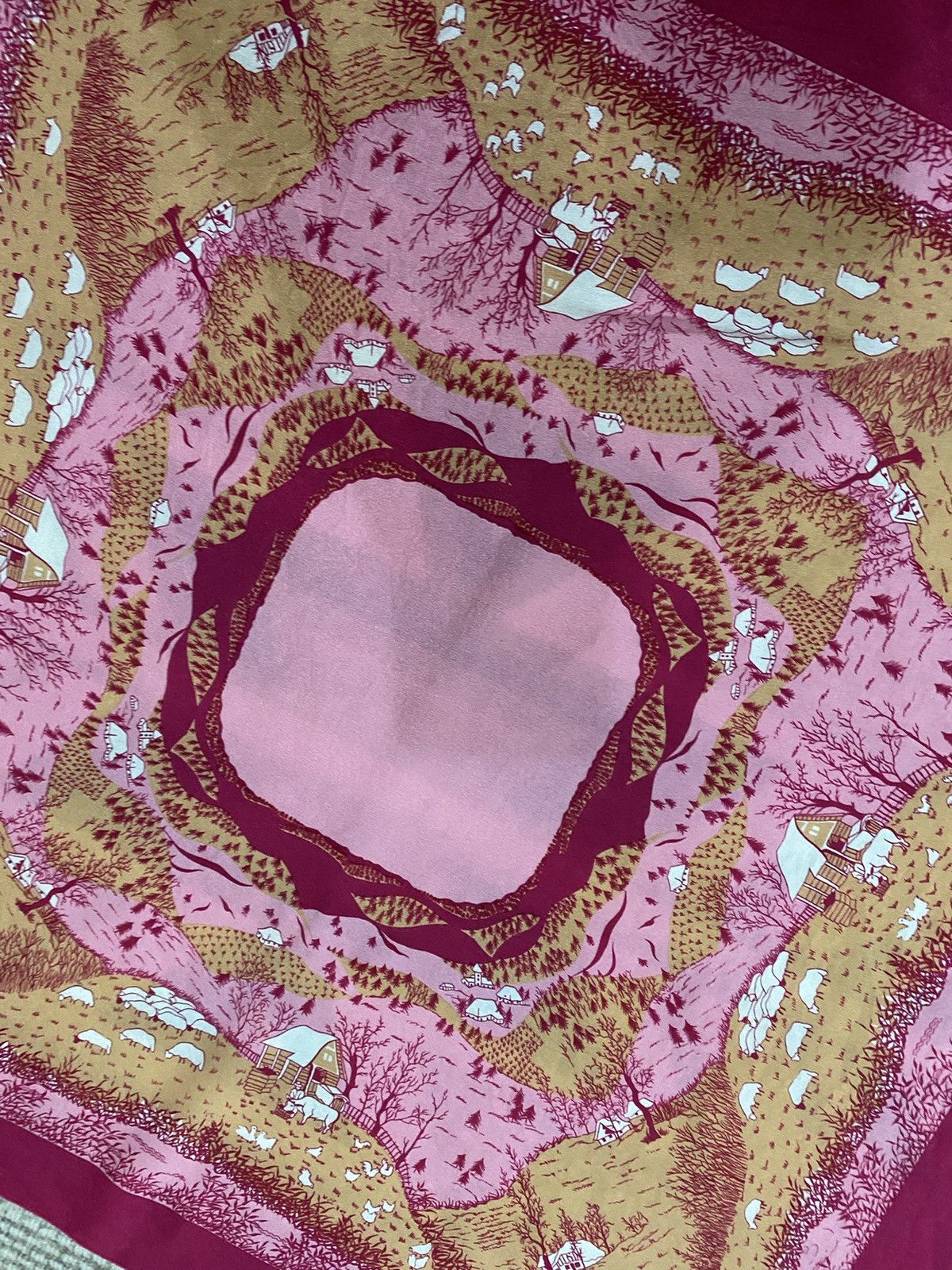 Pierre Cardin Pierre Cardin Overprint Scarves/Handkerchief/Neckerchief Size ONE SIZE - 6 Thumbnail
