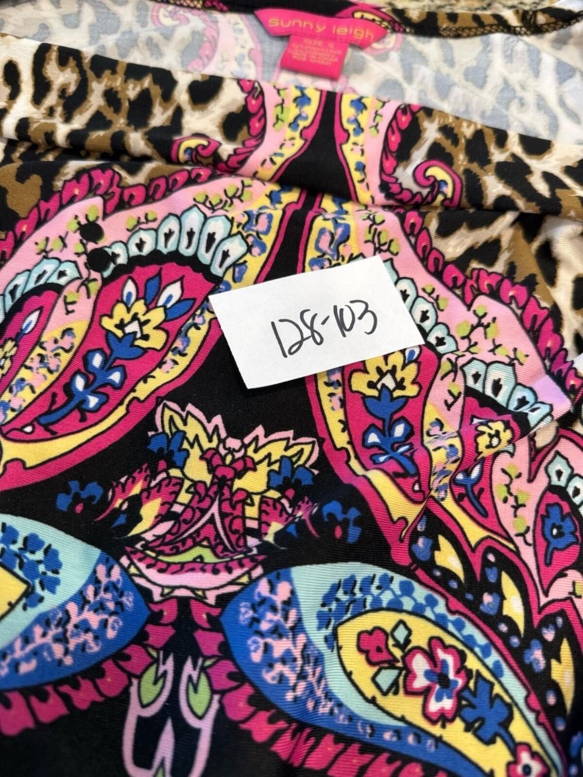 Other Sunny Leigh top floral leopard paisleys draped neckline SM Size S / US 4 / IT 40 - 11 Thumbnail