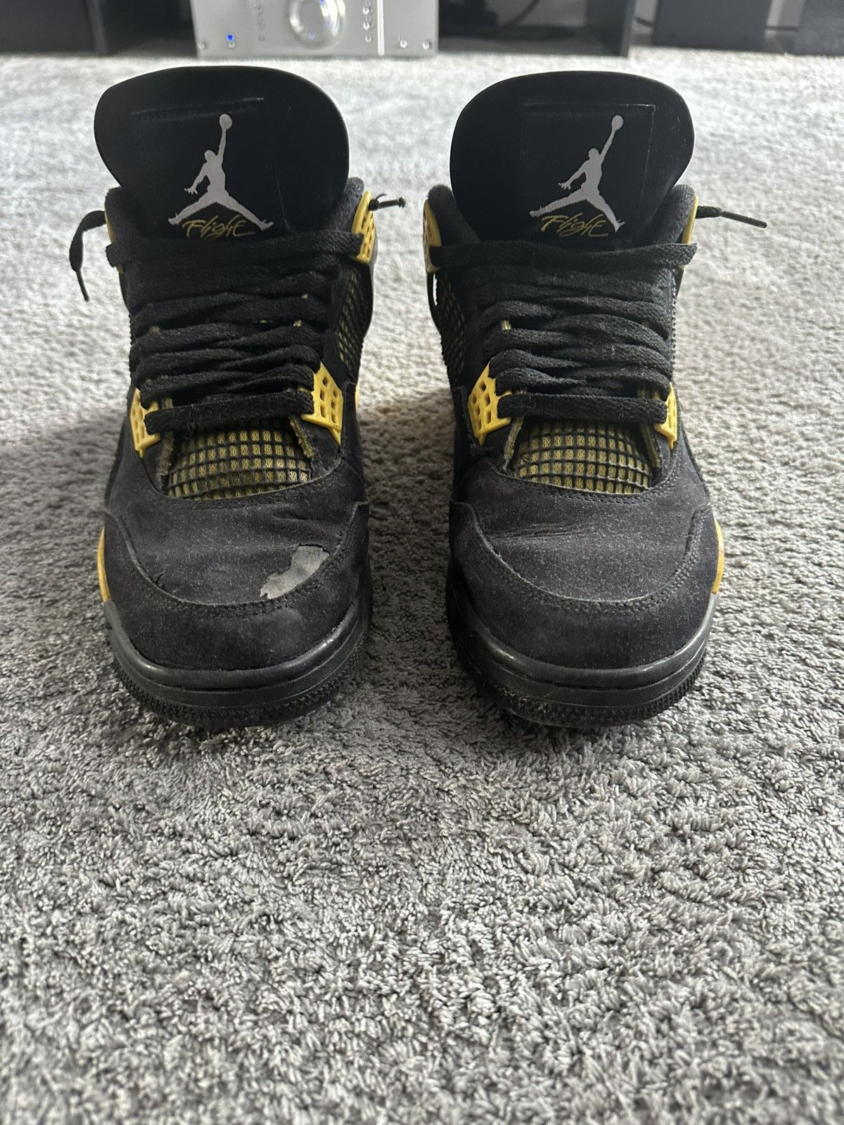 Jordan Brand Jordan 4 thunder (2023) Size US 10 / EU 43 - 1 Thumbnail