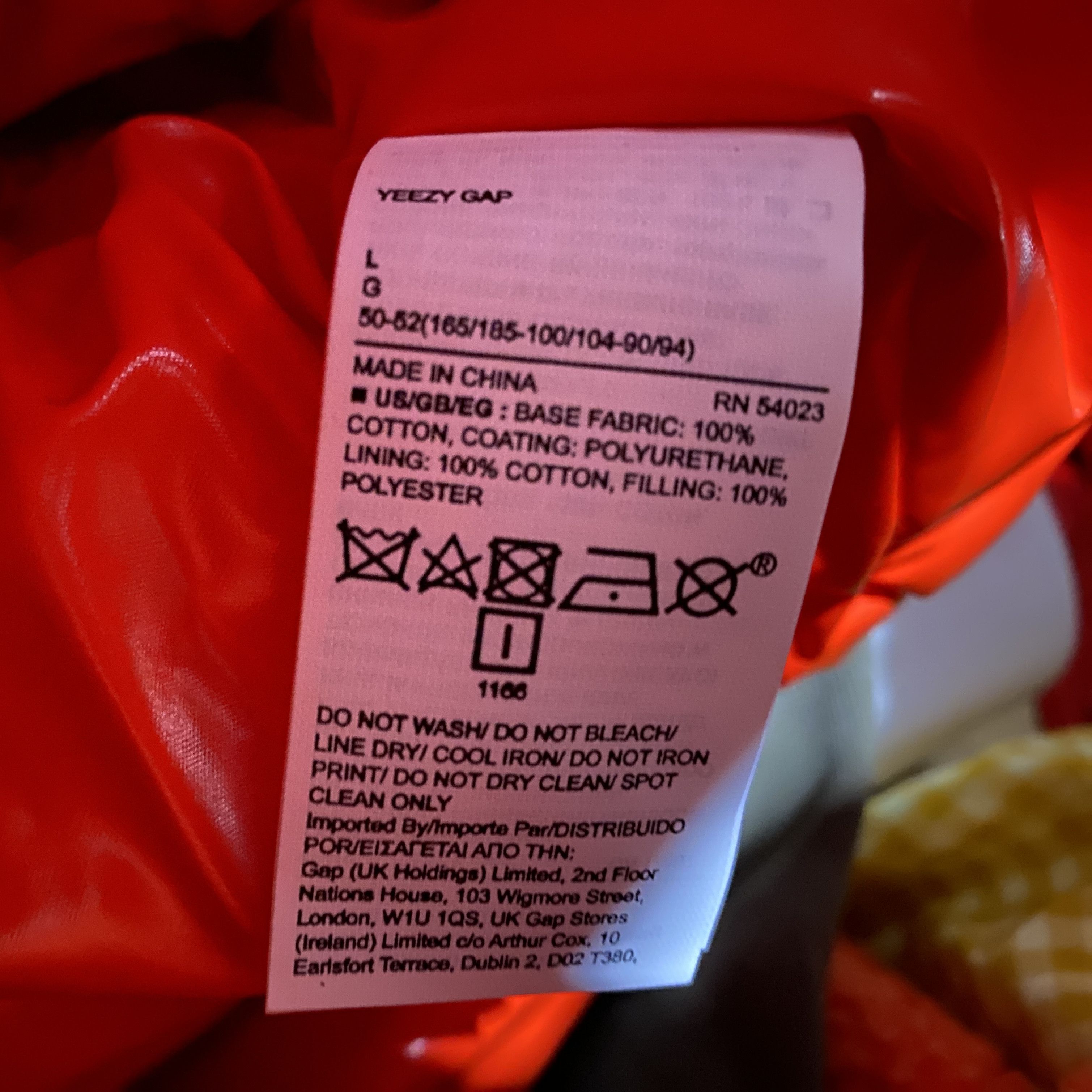 Yeezy NWT Yeezy x GAP x Balenciaga Red Round Jacket. Size XL Size US XL / EU 56 / 4 - 5 Thumbnail
