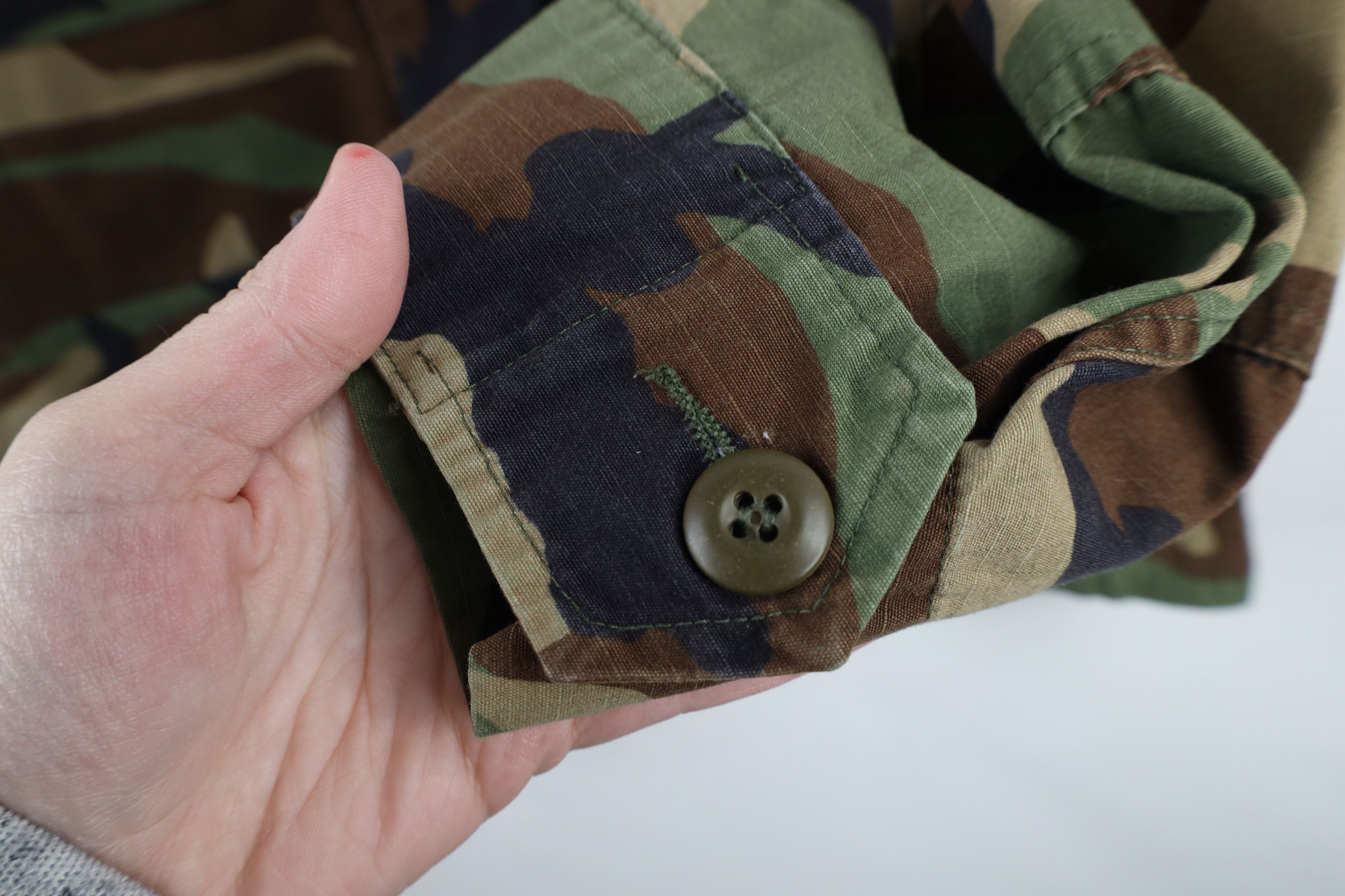 Vintage Vintage 90s Military Woodland Camouflage Combat Jacket USA Size US M / EU 48-50 / 2 - 9 Thumbnail