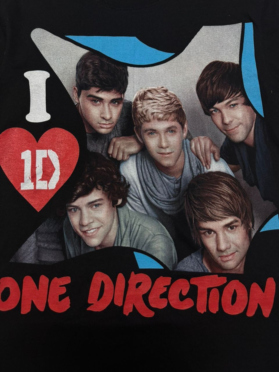 Band Tees VINTAGE 2000s ONE DIRECTION 1D PHOTO ALBUM COVER TSHIRT Size US XS / EU 42 / 0 - 3 Thumbnail
