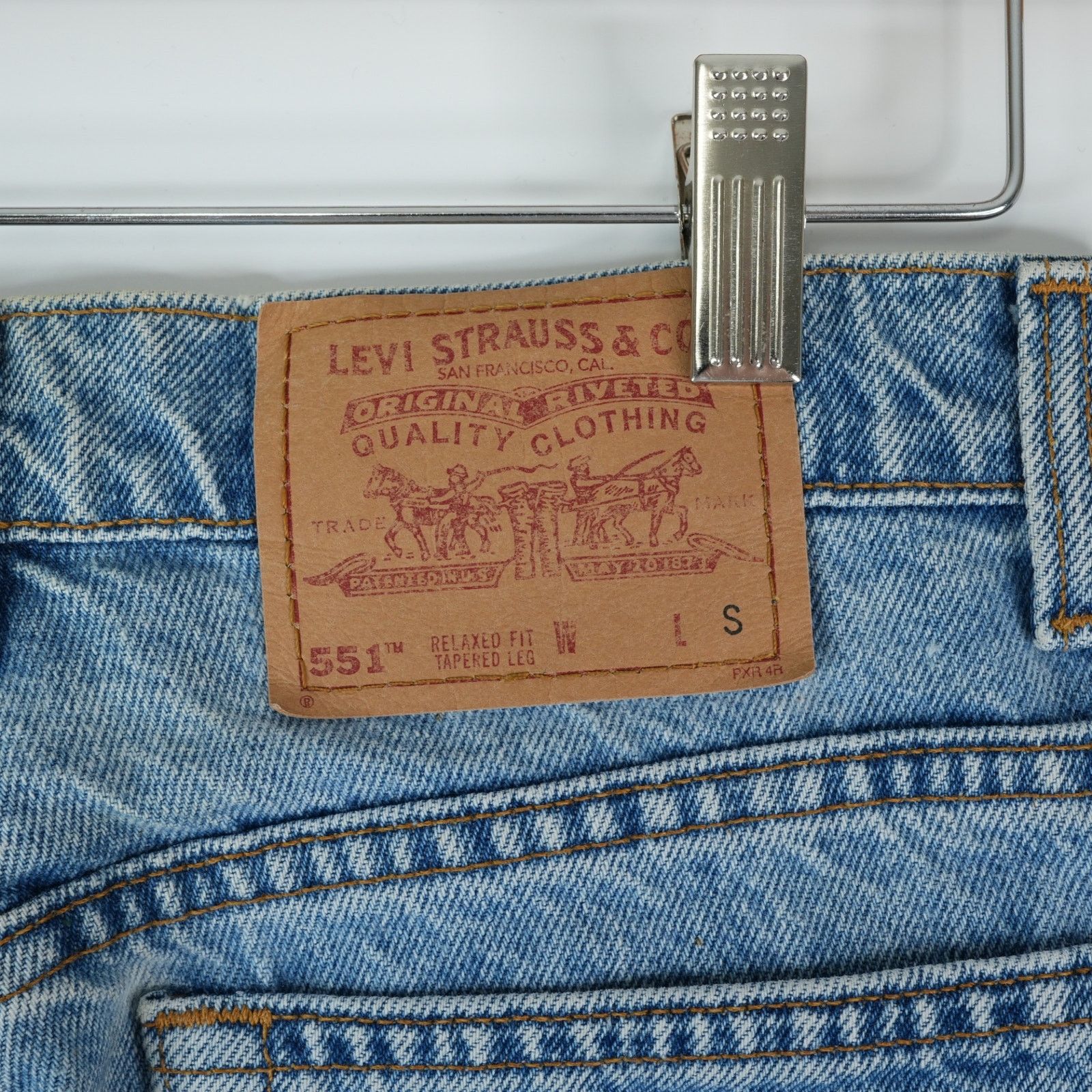 Levi's Vtg Levis 551 Jeans 12S (31x28.5) Relaxed Fit Tapered Leg Size 34" / US 12 / IT 48 - 8 Thumbnail