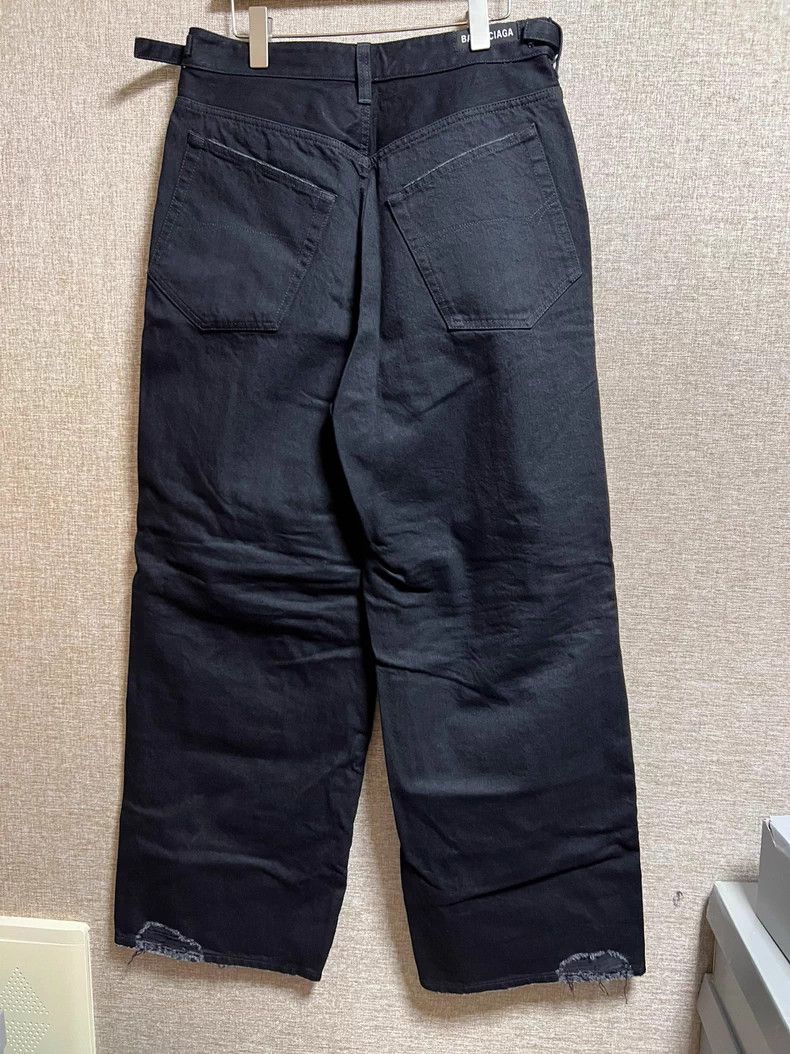 Balenciaga Balenciaga size S Multi-Pocket Cargo Pants with Denim Patc Size US 27 - 2 Thumbnail