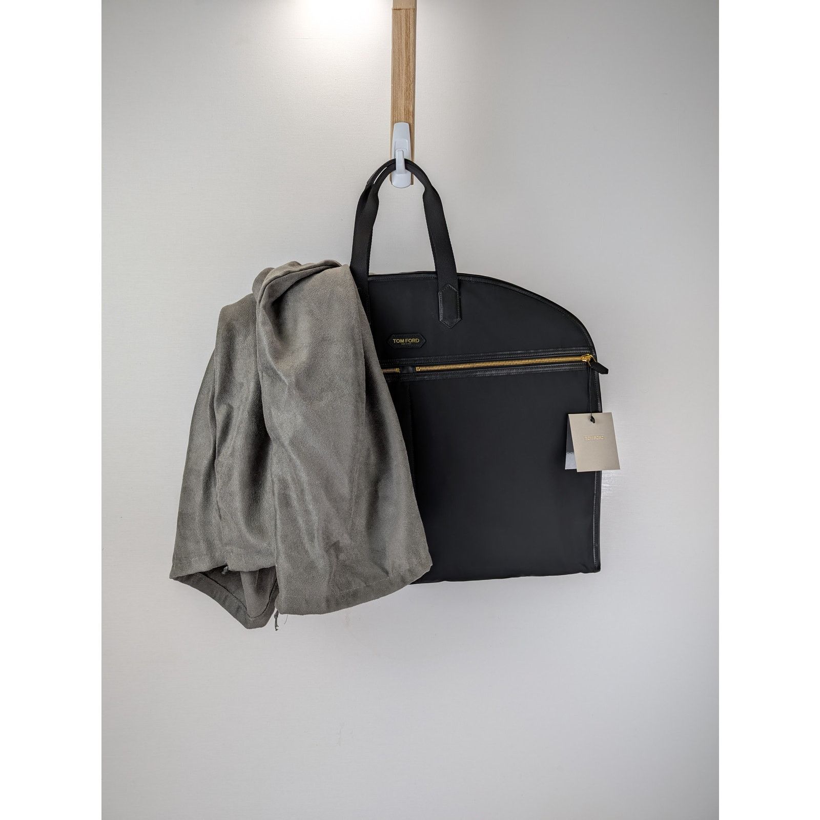 Tom Ford o1rshd1 Q:4/ Size: OS / Leather-Trimmed Garment Bag in Black Size ONE SIZE - 22 Thumbnail