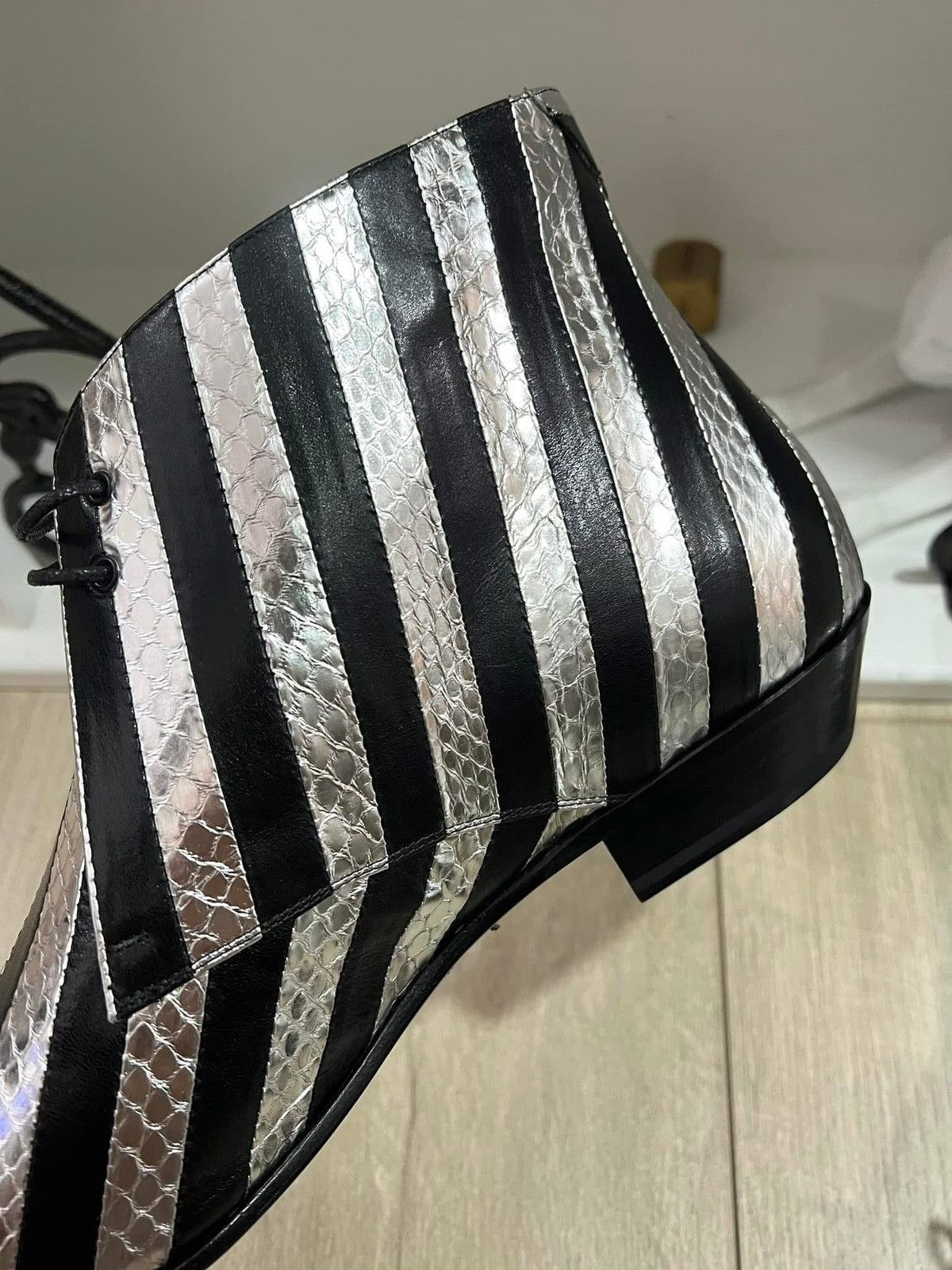 Saint Laurent Paris FW21 Striped Lamé Python JONAS Laced Ankle Boots sz42 Size US 9 / EU 42 - 4 Thumbnail