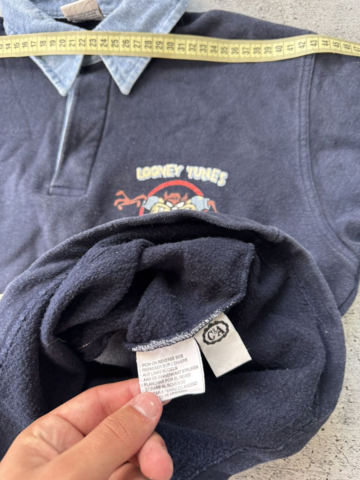 Disney Vintage 1997 Looney Tunes Taz long sleeve Sweatshirt Japan Size US S / EU 44-46 / 1 - 11 Thumbnail