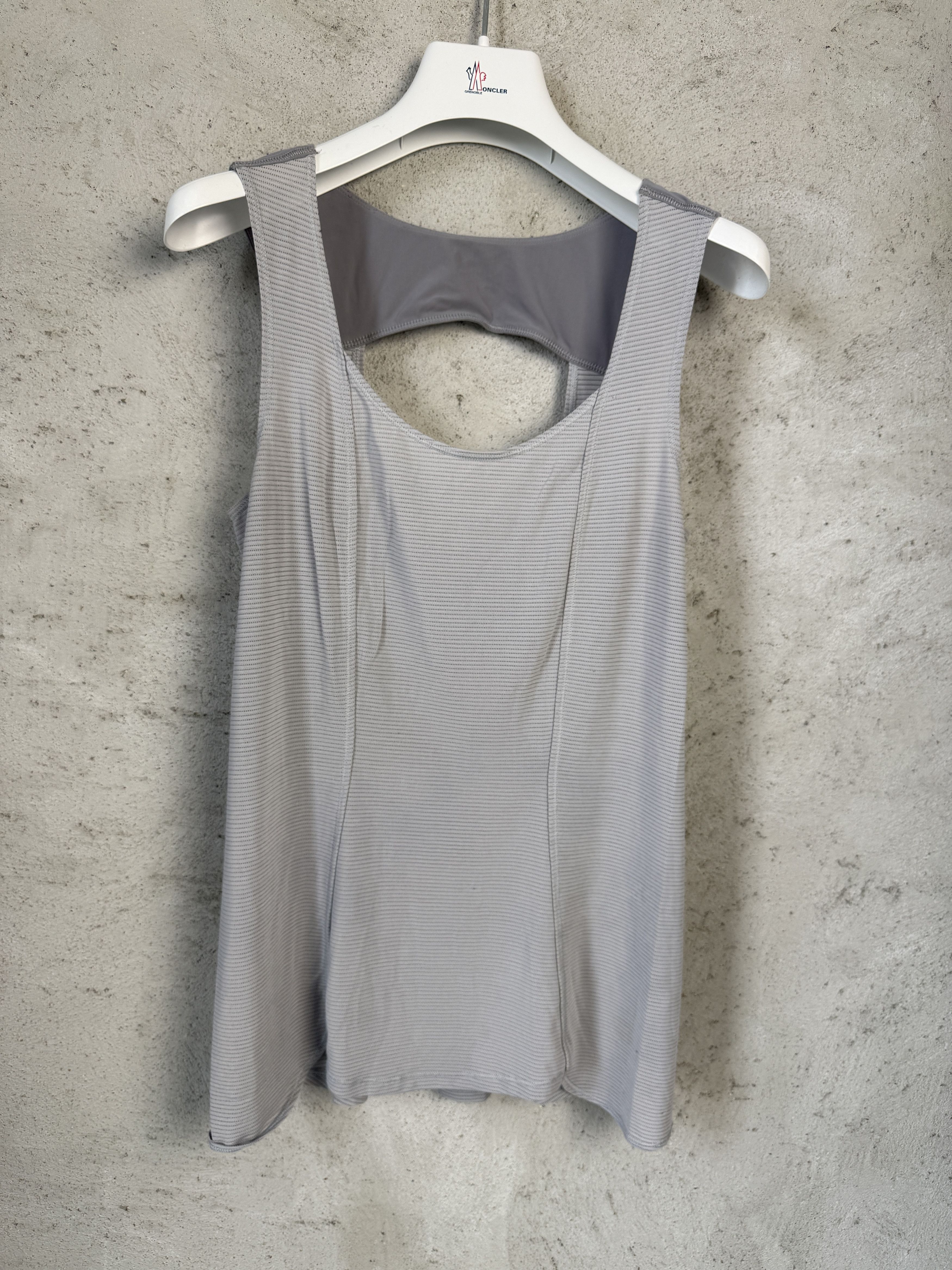 Lululemon Lululemon Run Righteous tank top t-shirt tee sport Size M / US 6-8 / IT 42-44 - 2 Thumbnail