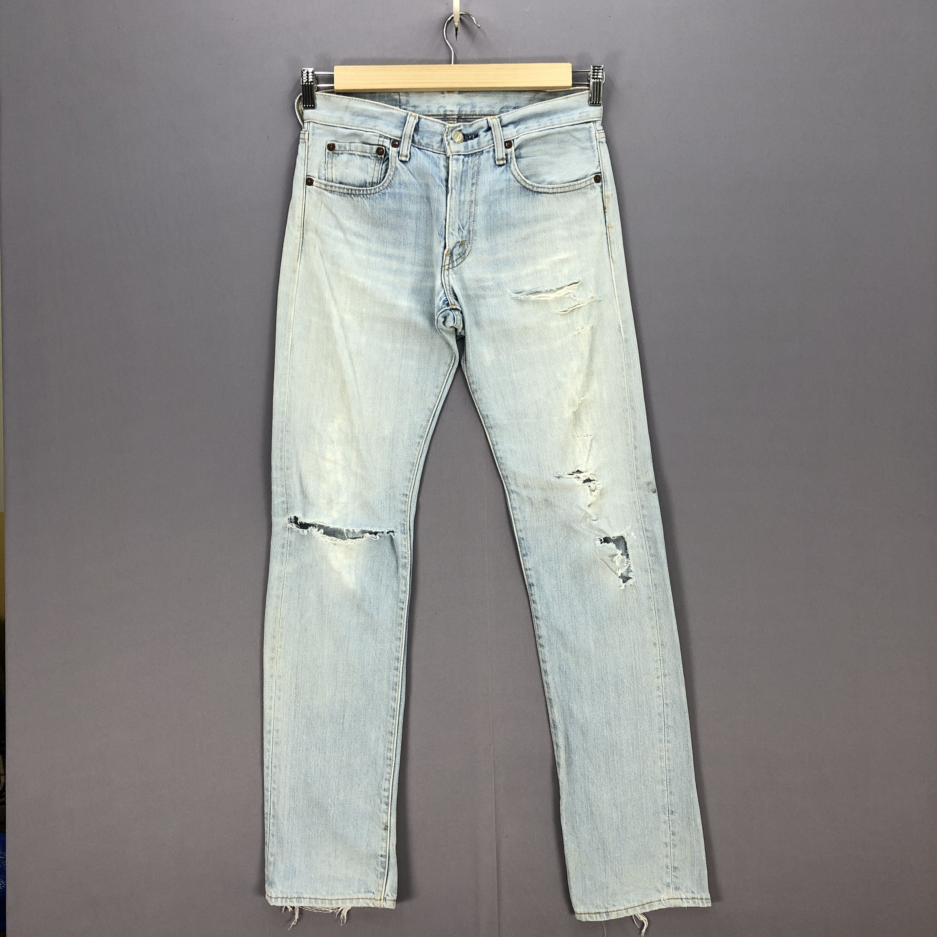 Levi's × Vintage Vintage Y2K Sunfaded Levis Distressed Jeans Levi's 505 Denim Size US 30 / EU 46 - 1 Thumbnail