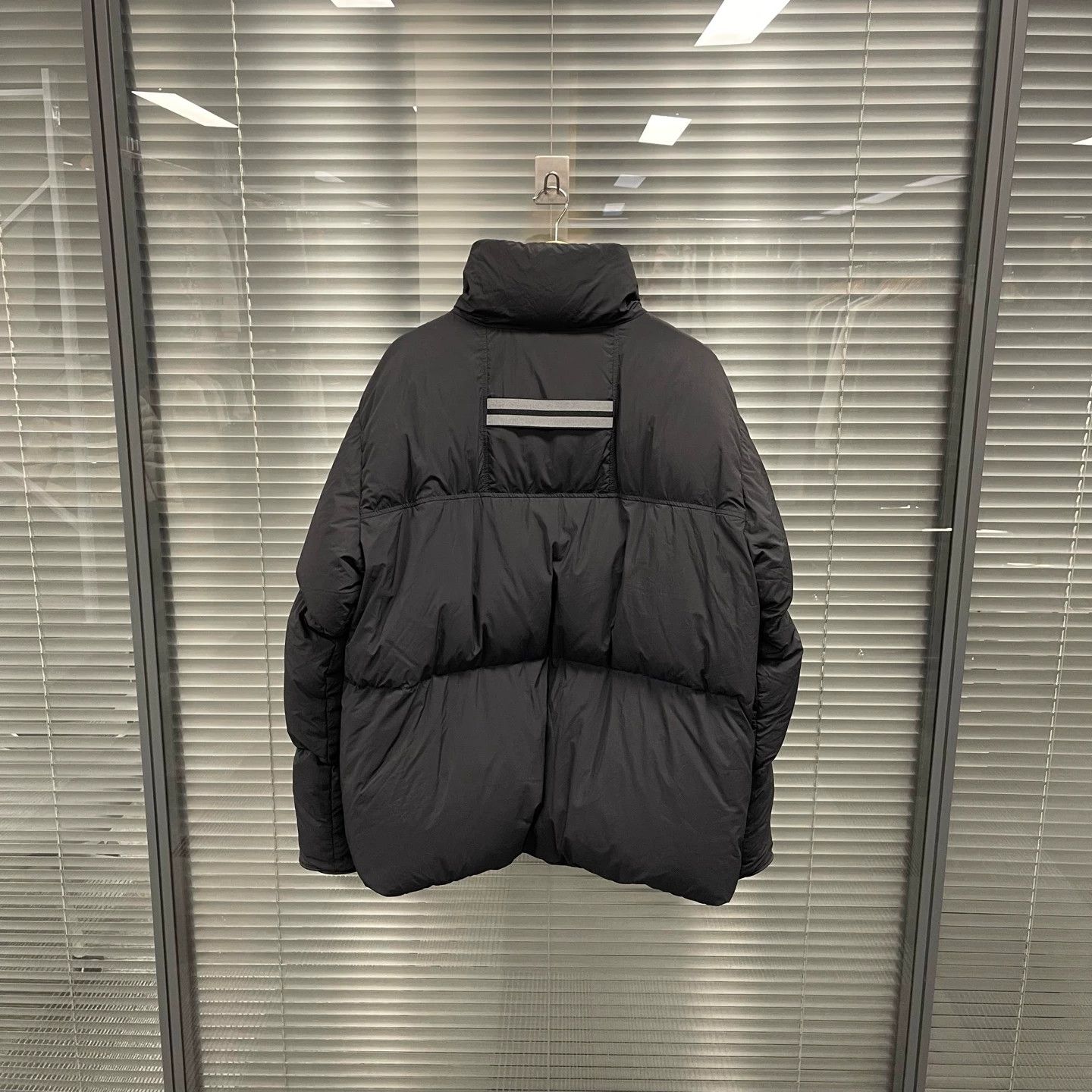 Canada Goose Canada Goose Lawrence Quilted Short Puffer Jacket XL 99N Size XL / US 12-14 / IT 48-50 - 2 Thumbnail