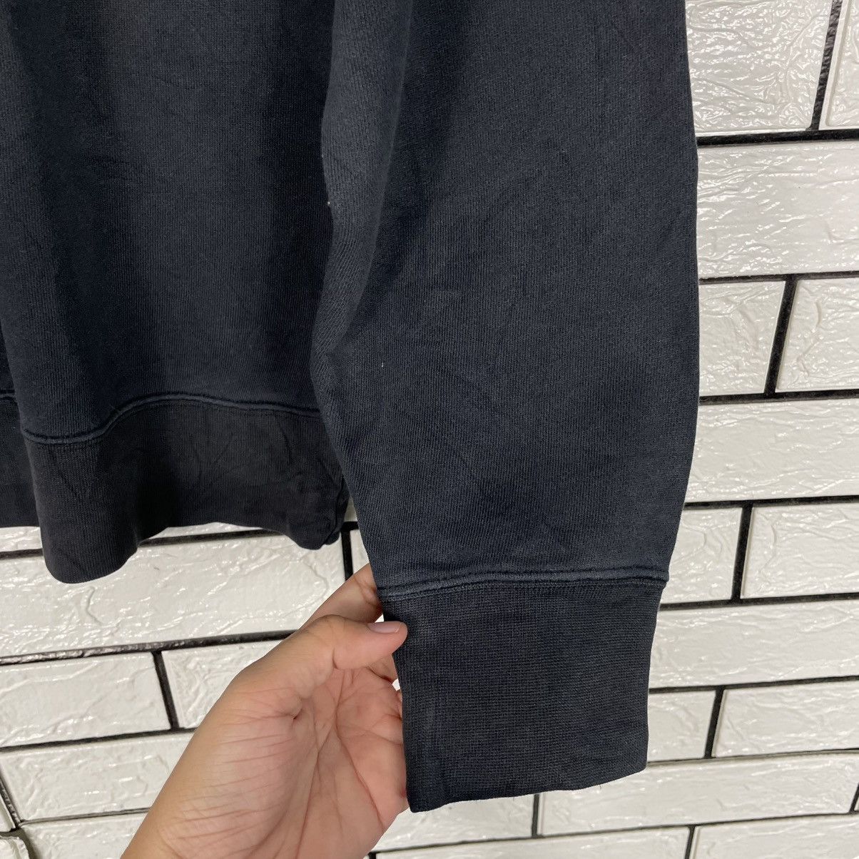 Uniqlo Uniqlo Coca Cola Sweatshirt Size US M / EU 48-50 / 2 - 9 Thumbnail