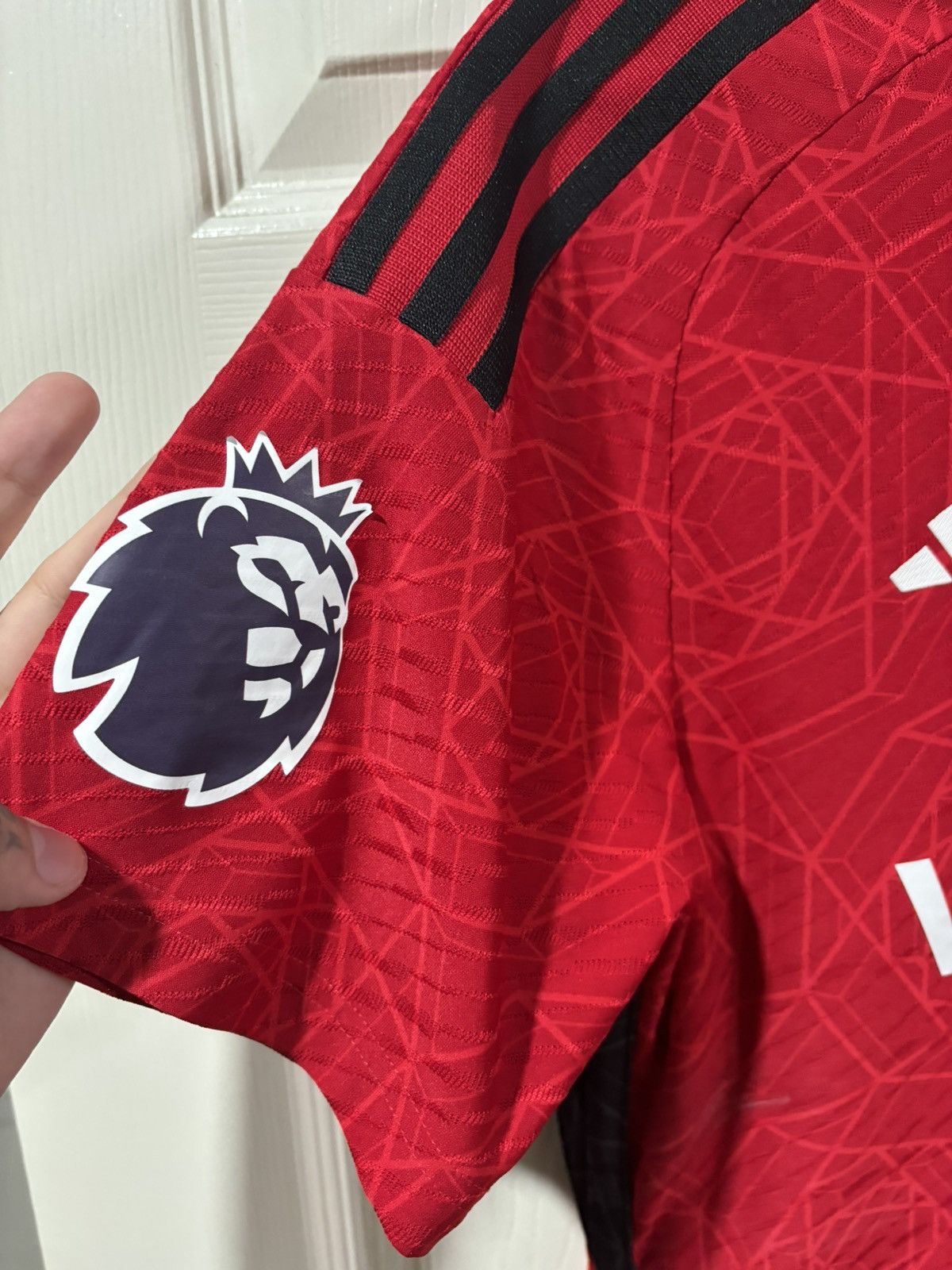 Adidas Manchester United 23/24 Wan Bissaka Size US M / EU 48-50 / 2 - 6 Thumbnail