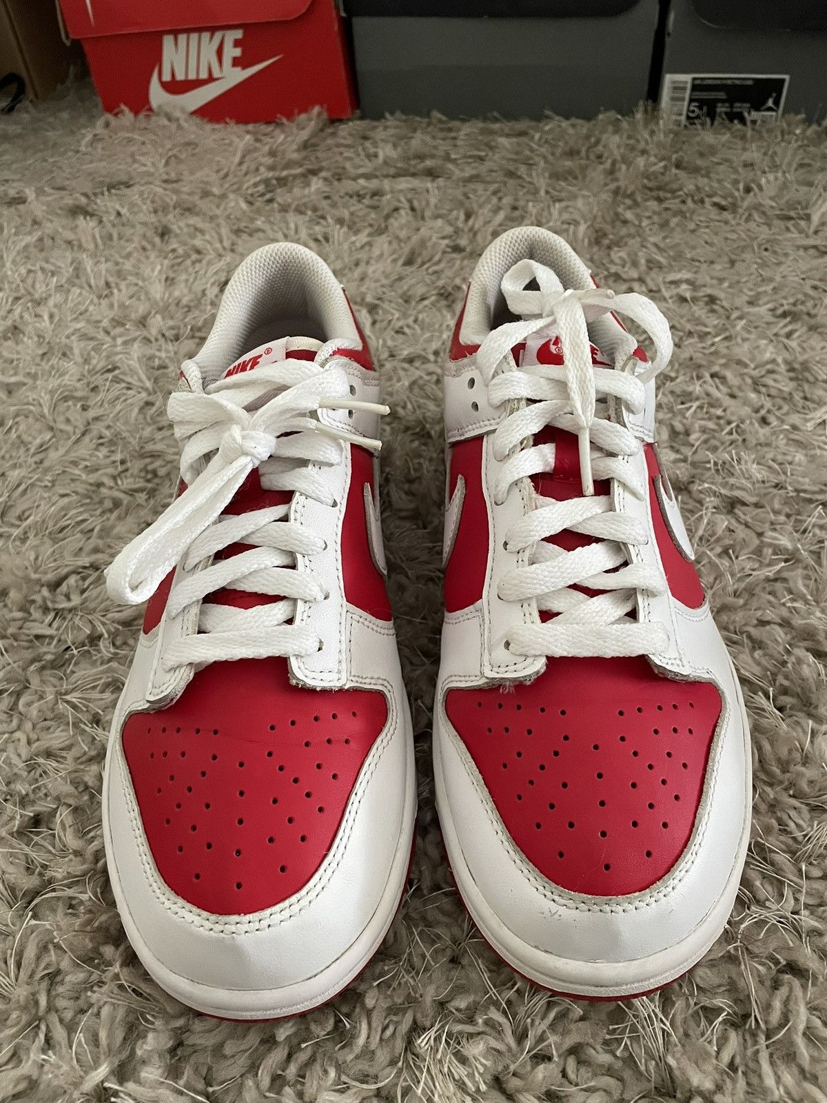 Nike Nike Dunk Low Championship Red Size US 7 / EU 40 - 4 Thumbnail