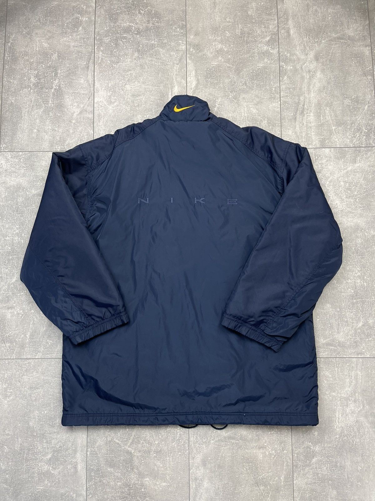 Nike Vintage Nike Puffer Jacket Back Big Logo Size US XL / EU 56 / 4 - 2 Thumbnail