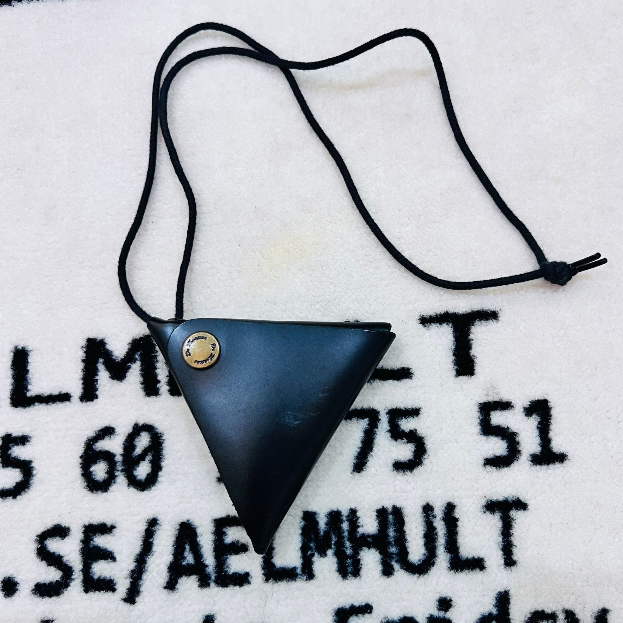 Dr. Martens Rare! Dr.Martens Triangular Leather Necklace Coin Pouch Size ONE SIZE - 2 Thumbnail