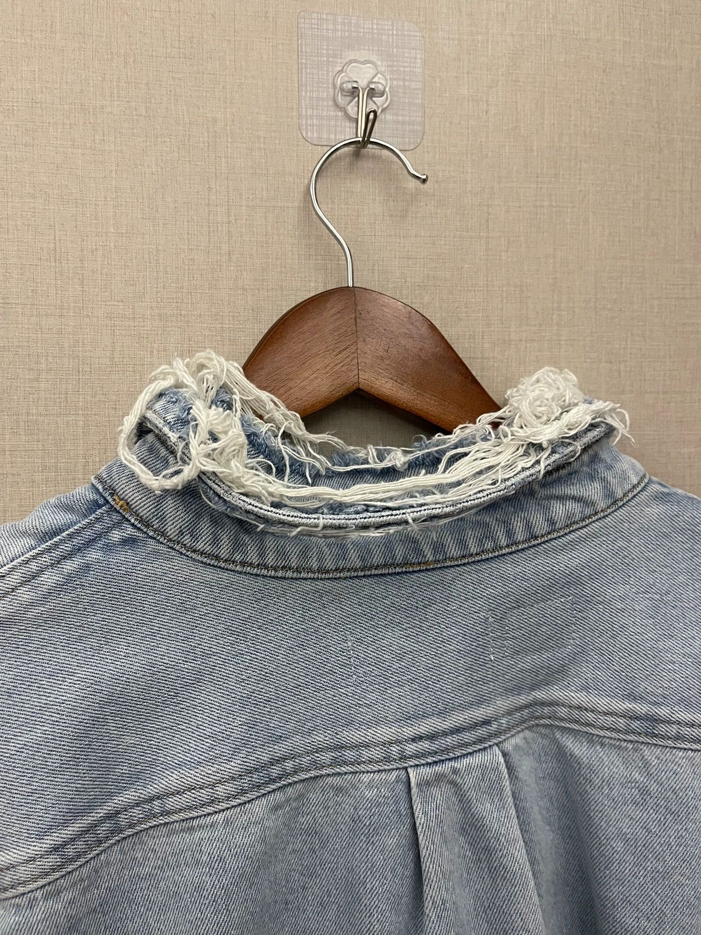 ERL ERL x Levi's 23fw Denim Shirt Collar Destruction L NWT Size US L / EU 52-54 / 3 - 4 Thumbnail