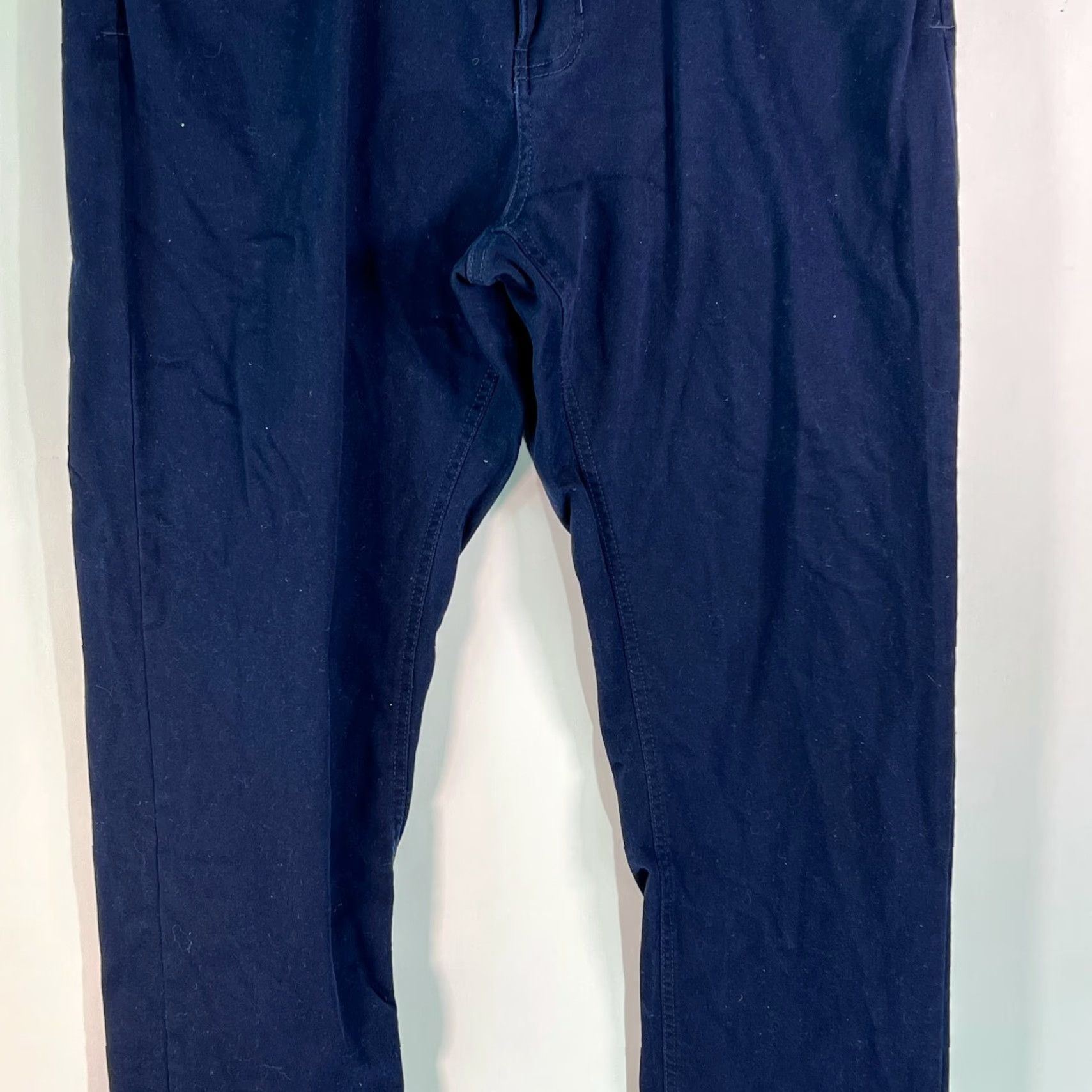 Izod IZOD Mens Regular Fit Flat Front Straight Leg Casual Blue Pants 36 Regular Blue, Chino, City Theme Mens Pants Size US 36 / EU 52 - 4 Thumbnail