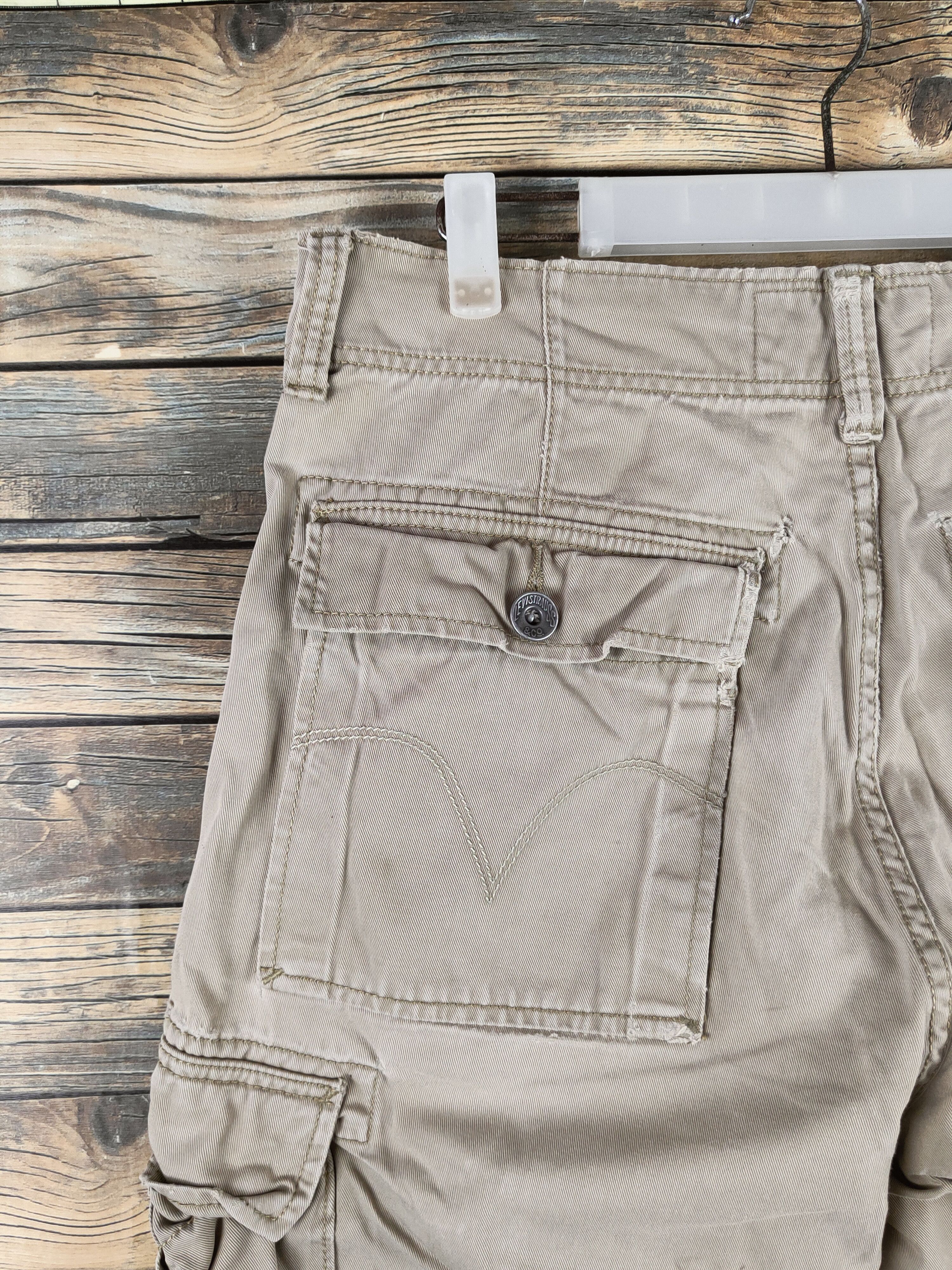 Levi's Levi's Beige Multipocket Shorts #S2840 Size US 32 / EU 48 - 9 Thumbnail
