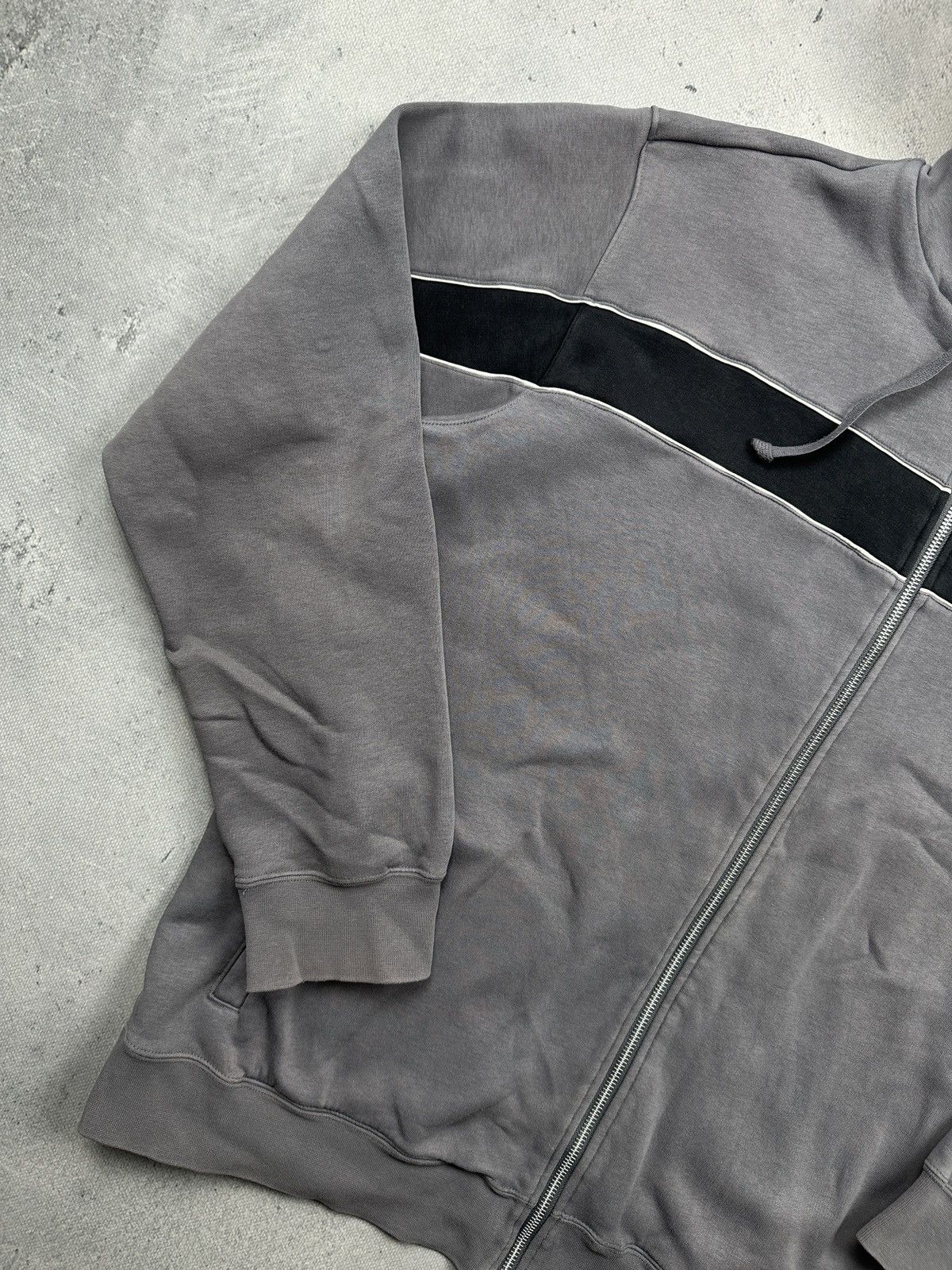 Nike Vintage Nike Grey Full-Zip Hoodie Contrast Stripe Panel 90s Size US XL / EU 56 / 4 - 4 Thumbnail