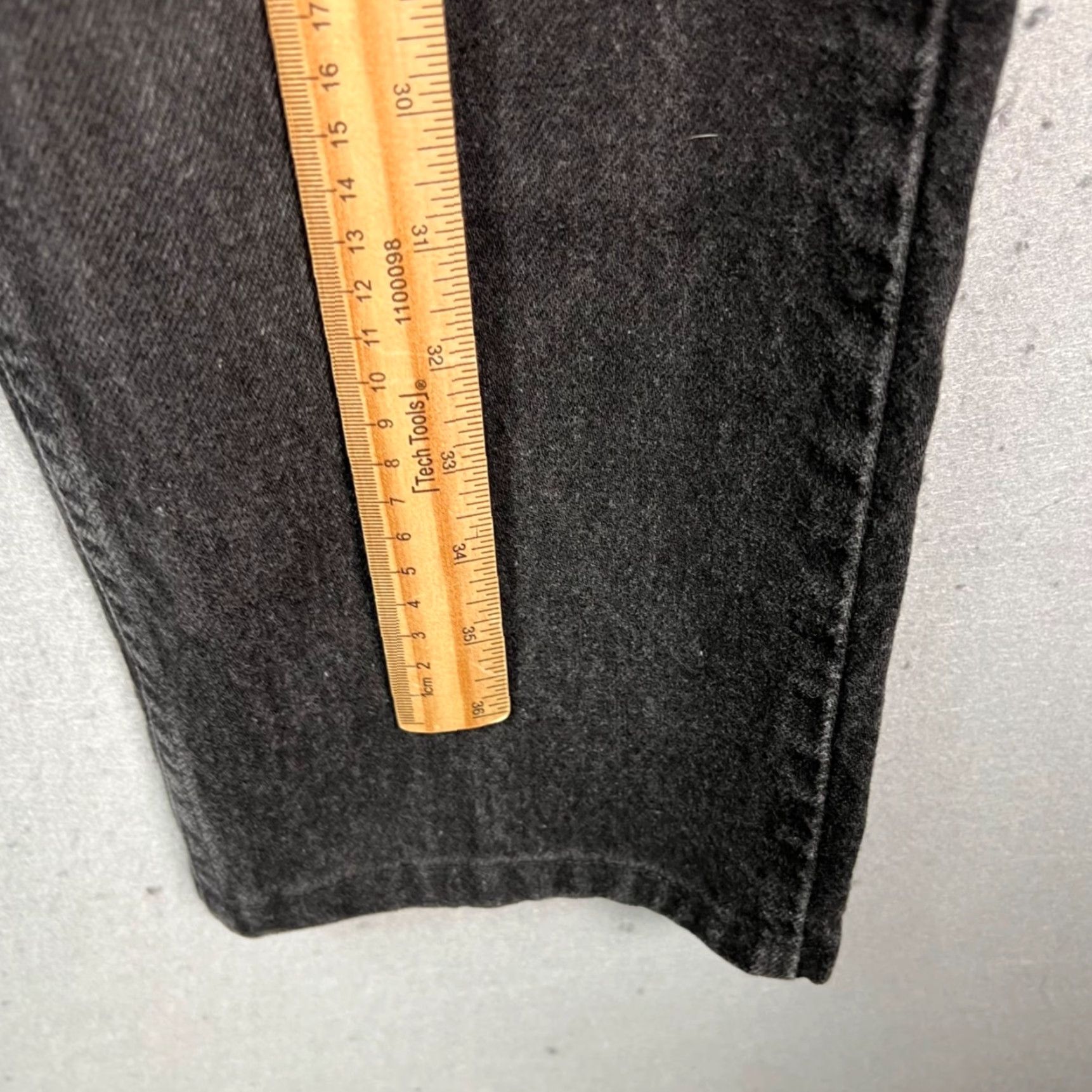 Levi's Levis 505 Jeans Mens Regular Fit Black Denim Straight Zip 33x27 5-Pocket Levi's 500 Series Vintage: No Womens/Mens? Size US 33 - 6 Thumbnail