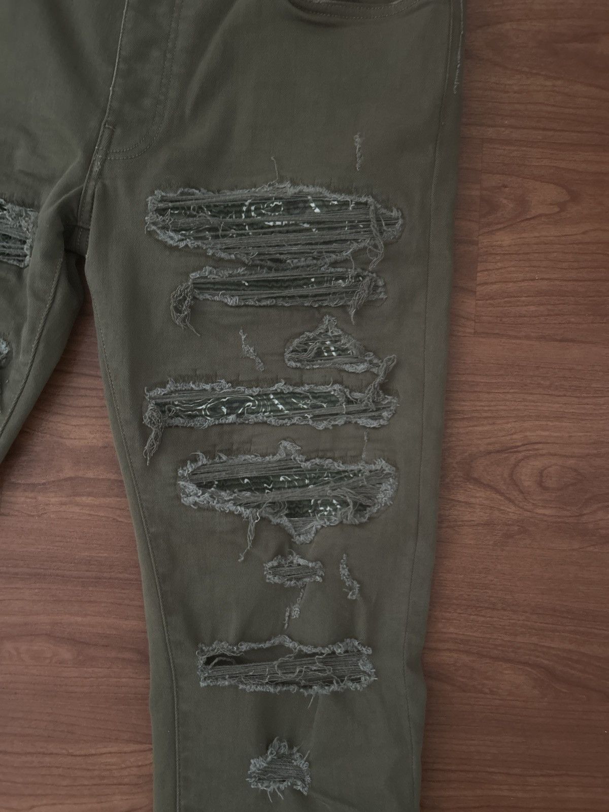 Amiri Amiri Bandana Thrasher Jeans Size US 34 / EU 50 - 24 Thumbnail