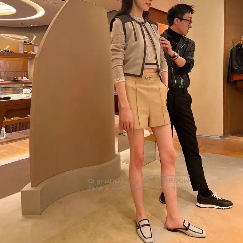 Hermes Hermes Pig Nose Buckle Beige Sheepskin Short Pants Size 24" / US 00 / IT 34 - 8 Thumbnail