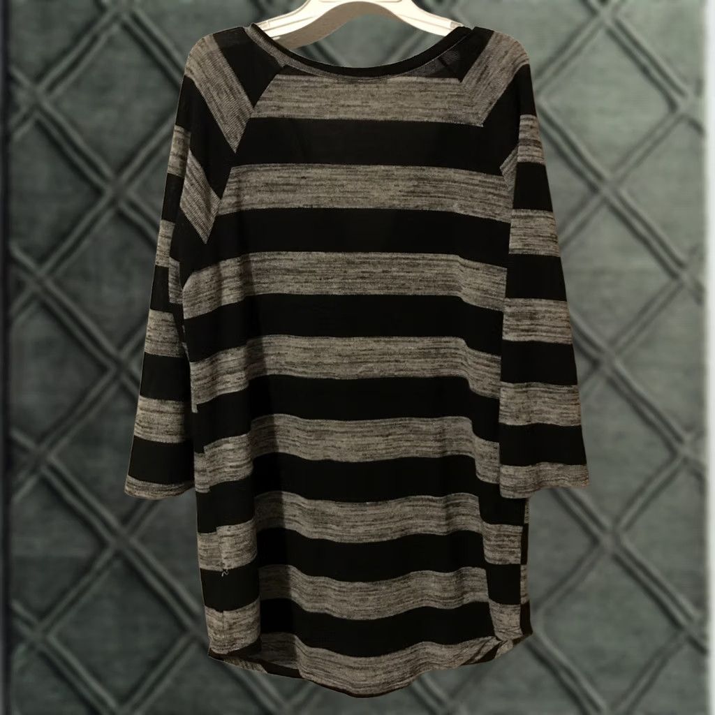 Vintage LOVEAPPELLA Blouse 3/4 Sleeve V-Neck Sheer Black Gray SZ L Large Womens Gracious Casual Shirt B538 Size L / US 10 / IT 46 - 1 Thumbnail