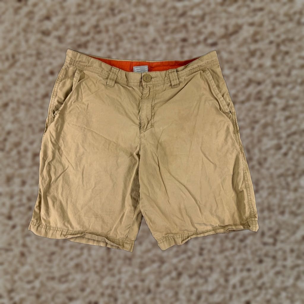 Vintage Columbia Shorts Mens 32 Beige Khaki Cargo Zip Fly Hiking Camping Fishing Cargo Pocket Belted Elastic Waist Pockets Regular Cotton Blend Outdoors Mens Size US 32 / EU 48 - 1 Thumbnail