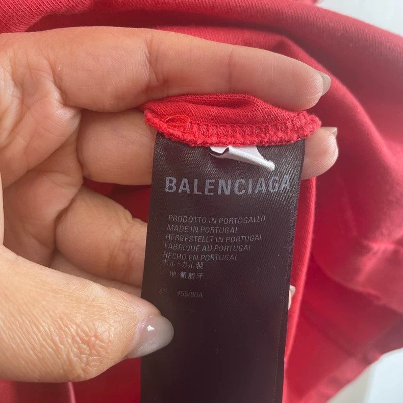 Balenciaga Balenciaga Distressed Red TShirt-2505 Size US XS / EU 42 / 0 - 3 Thumbnail