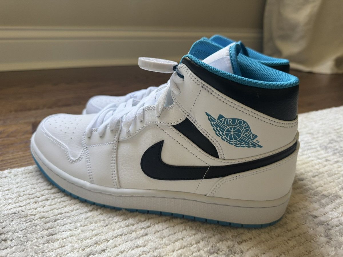 Jordan Brand 11.5 Jordan 1 Mid Laser Blue White Retro Air Size US 11.5 / EU 44-45 - 1 Thumbnail