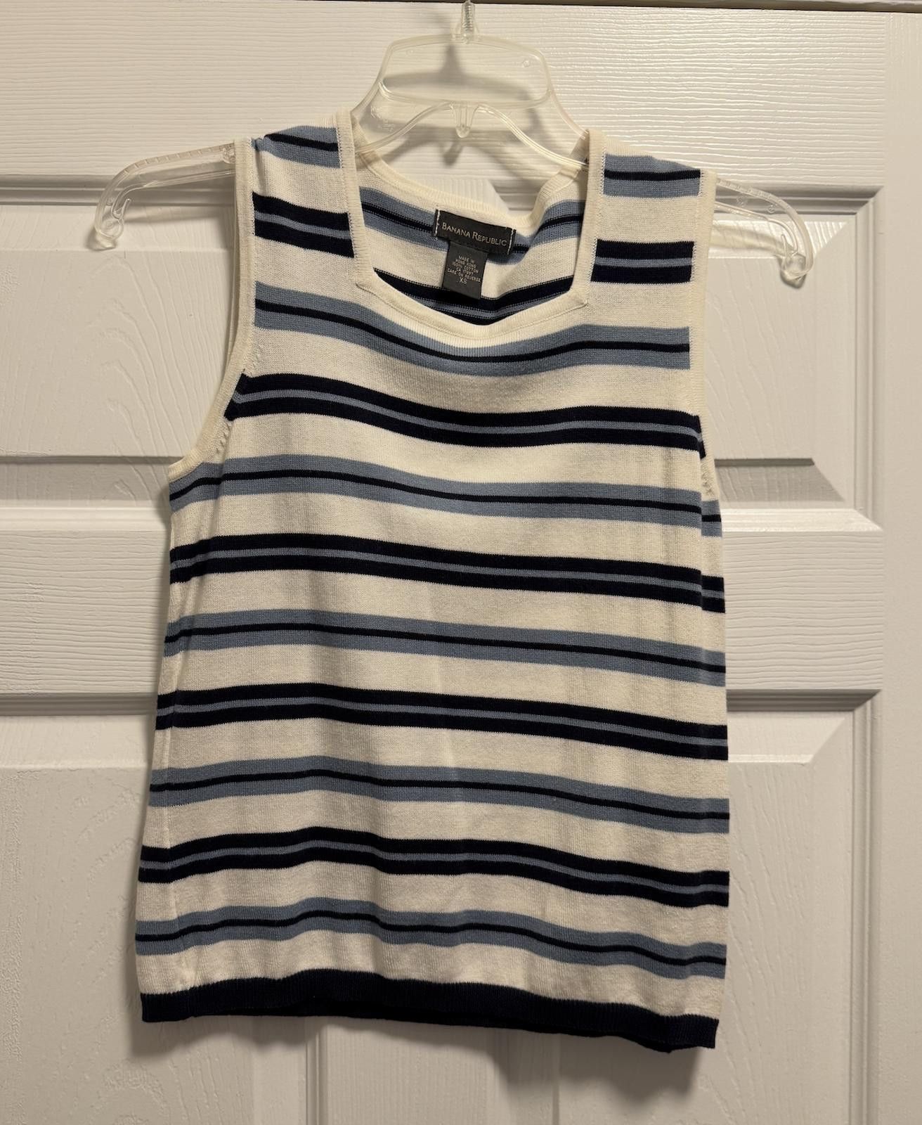 Banana Republic Banana Republic XS Striped Knit Tank Top Navy Blue White Size XS / US 0-2 / IT 36-38 - 1 Thumbnail