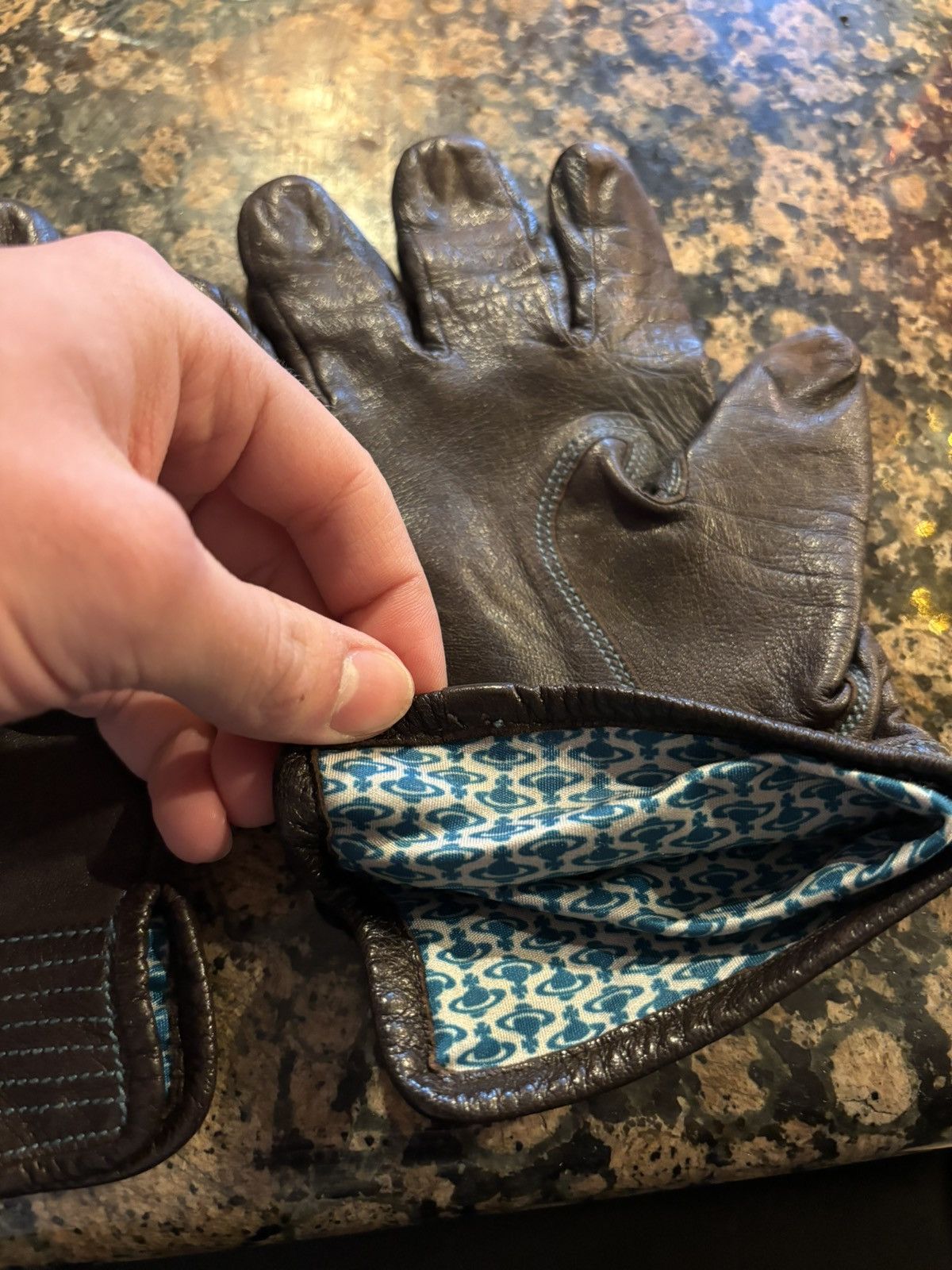 Vivienne Westwood Vivienne Westwood Leather Orb Gloves Size ONE SIZE - 7 Thumbnail