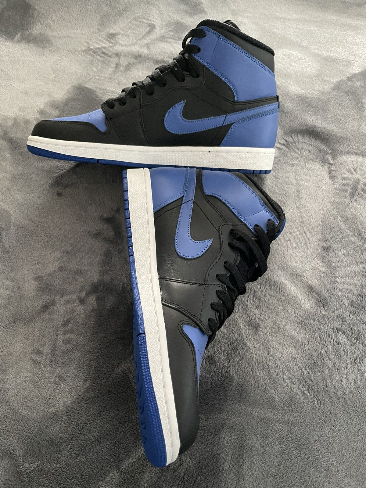 Air Jordan 1 Retro High OG Royal 2013