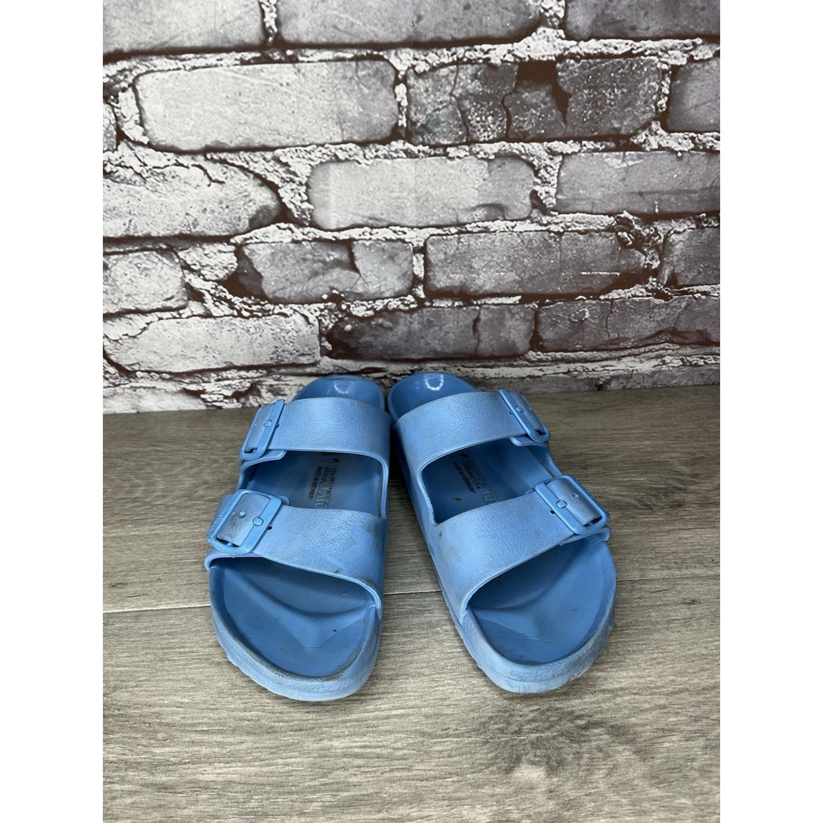 Birkenstock Birkenstock Arizona Essentials Baby Blue Lightweight Sandals Size US 7.5 / IT 37.5 - 5 Thumbnail