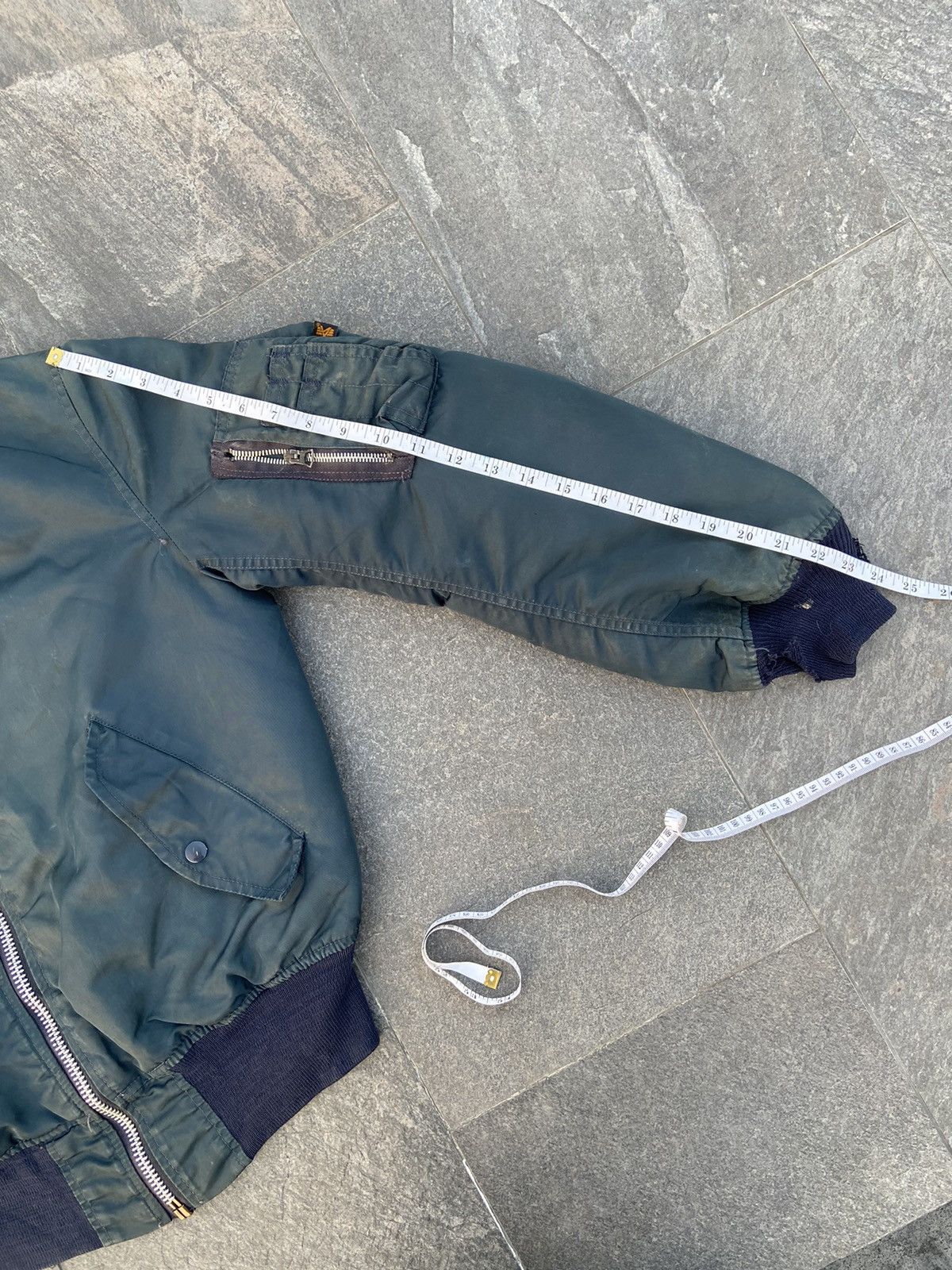 Alpha Industries Vintage Alpha Industries BOMBER flight jacket MA-1 Size US M / EU 48-50 / 2 - 13 Thumbnail