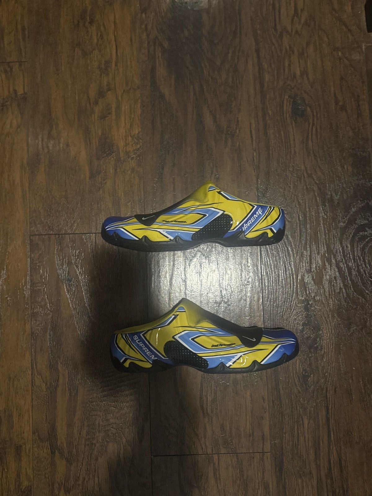 Nike × Supreme Nike x Supreme Clogposite “Opti Yellow Blue” Size US 9 / EU 42 - 2 Thumbnail