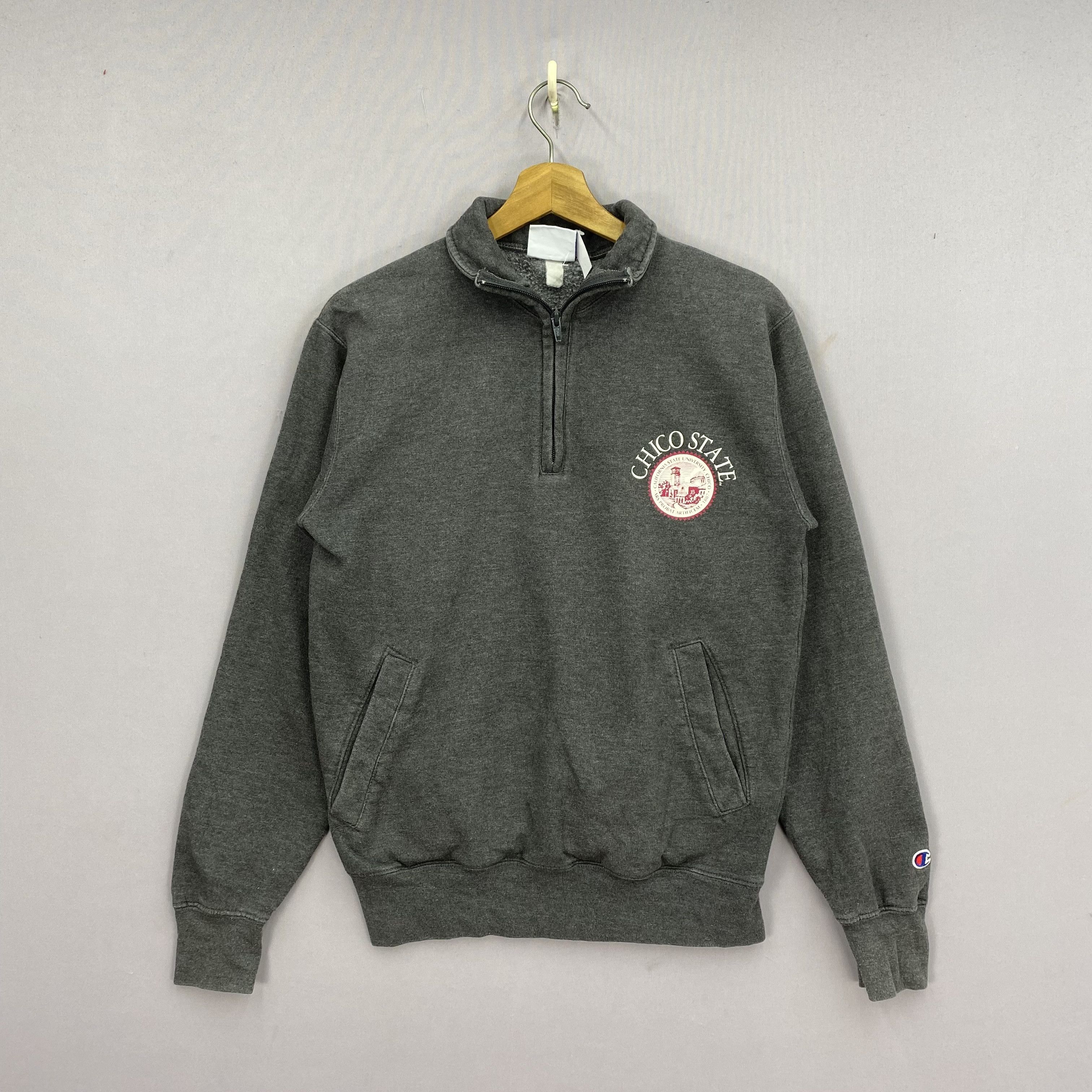 Champion Vintage Champion Pullover Sweater Chico Sweatshirt Size US S / EU 44-46 / 1 - 1 Thumbnail
