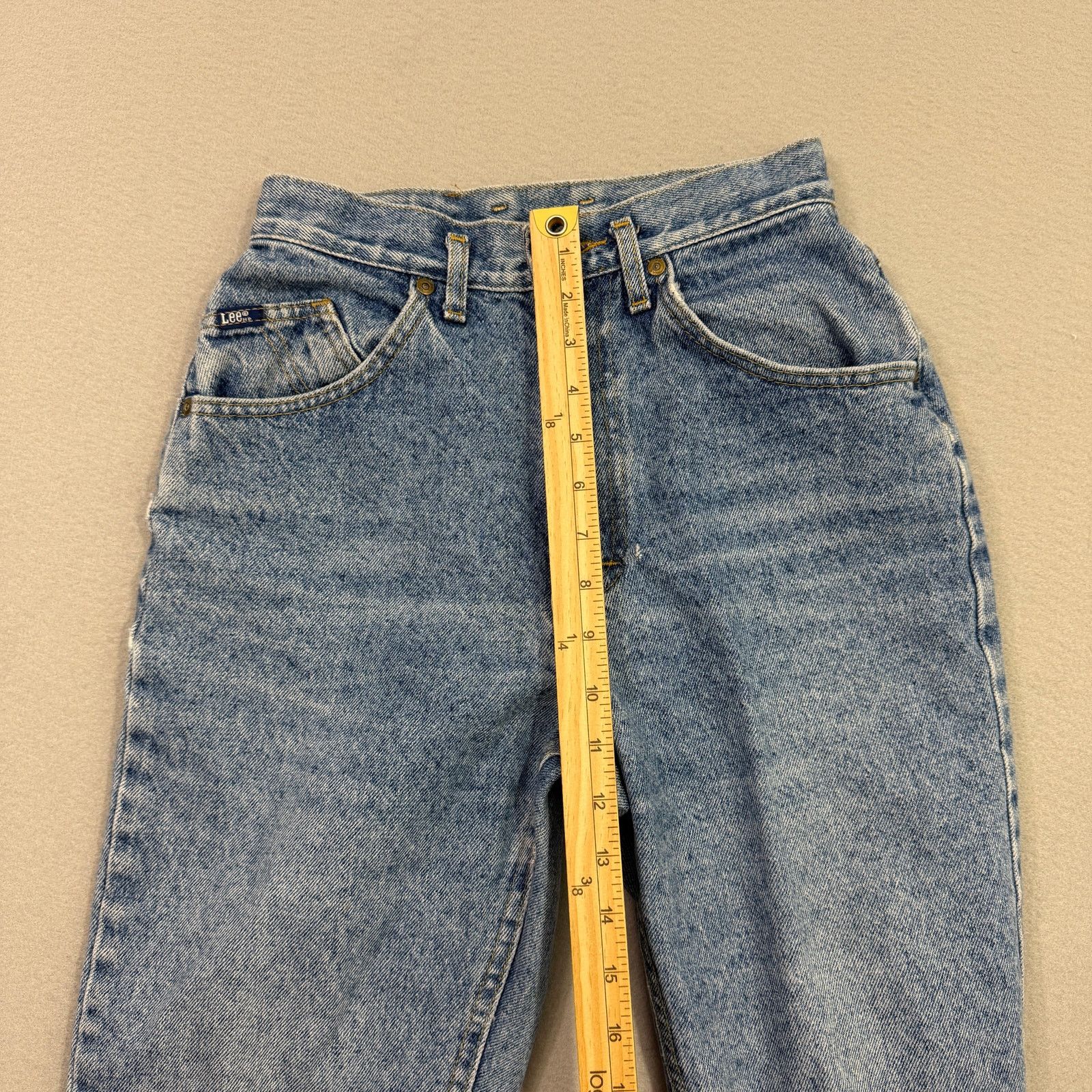 Vintage Vintage Lee Jeans Women's 7 Med (24x29) Faded High Rise Mom Size 24" / US 00 / IT 34 - 10 Thumbnail