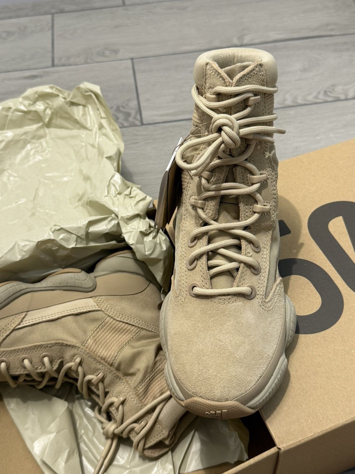 Yeezy Yeezy 500 Boots Utility Sand Size US 7.5 / IT 37.5 - 3 Thumbnail